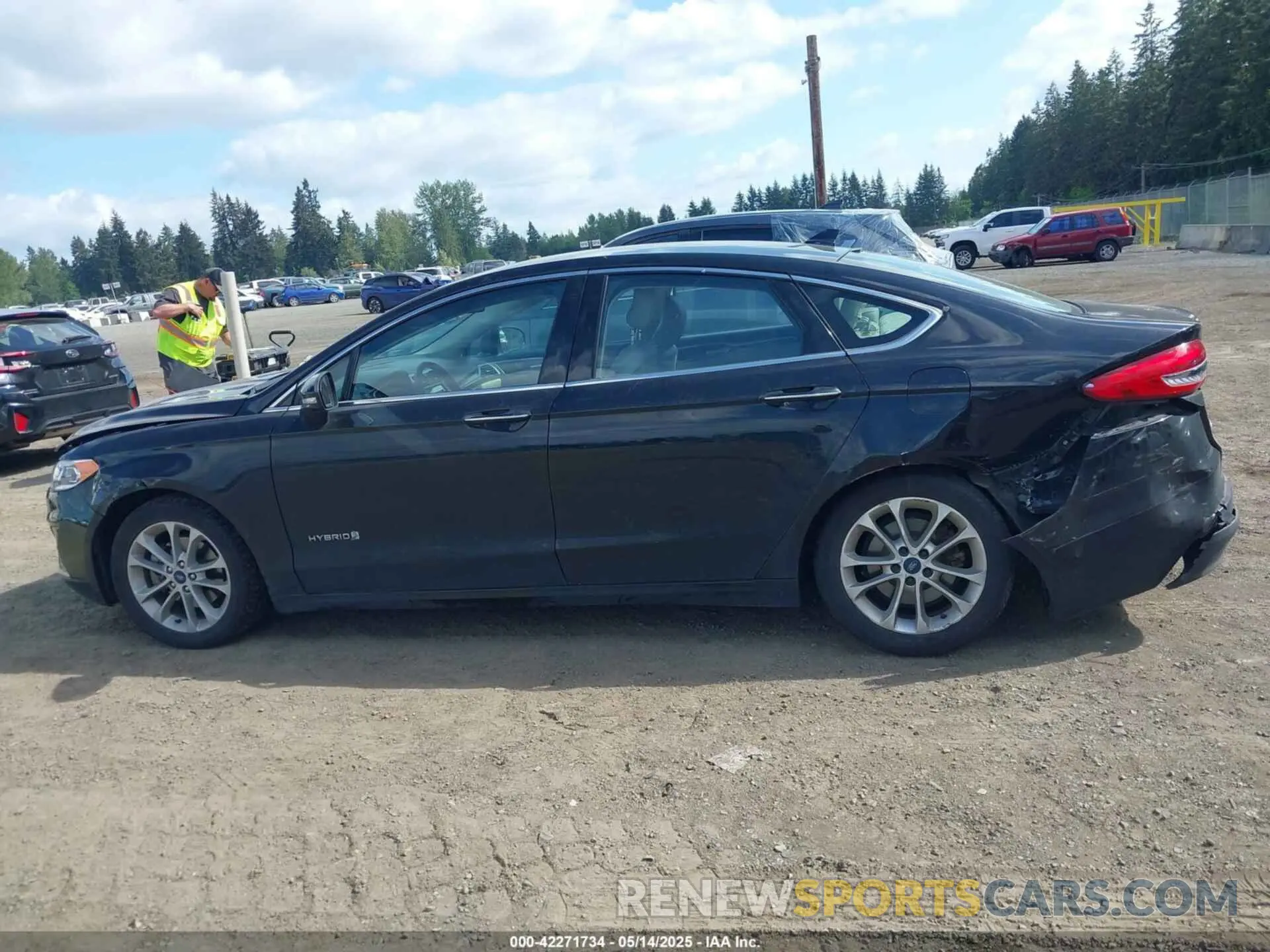 14 Фотография поврежденного автомобиля 3FA6P0MU7KR220148 FORD FUSION HYBRID 2019