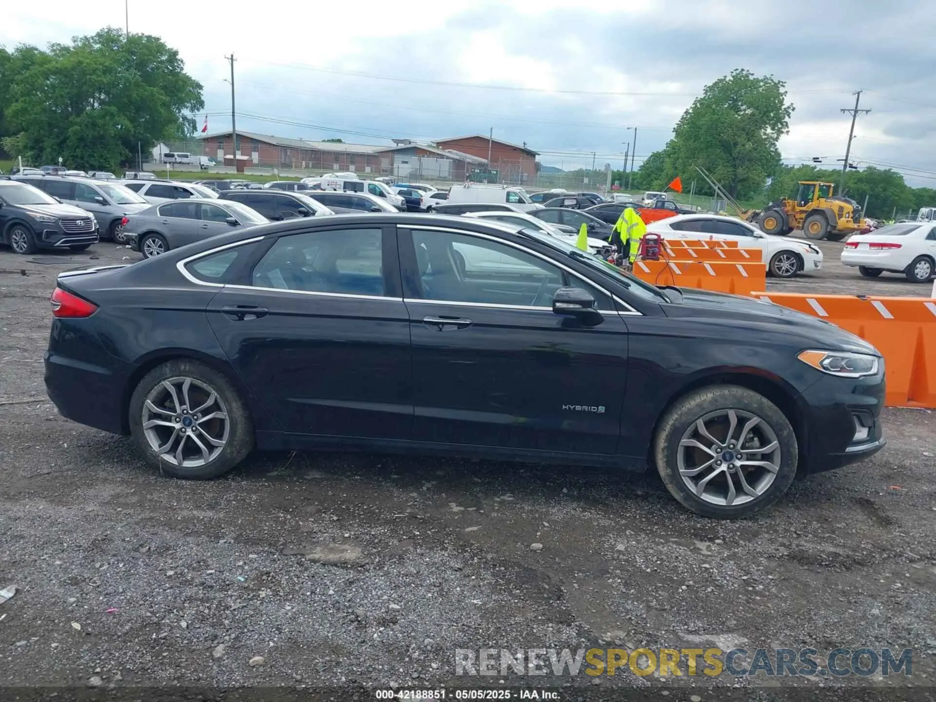 13 Фотография поврежденного автомобиля 3FA6P0RU0KR169164 FORD FUSION HYBRID 2019