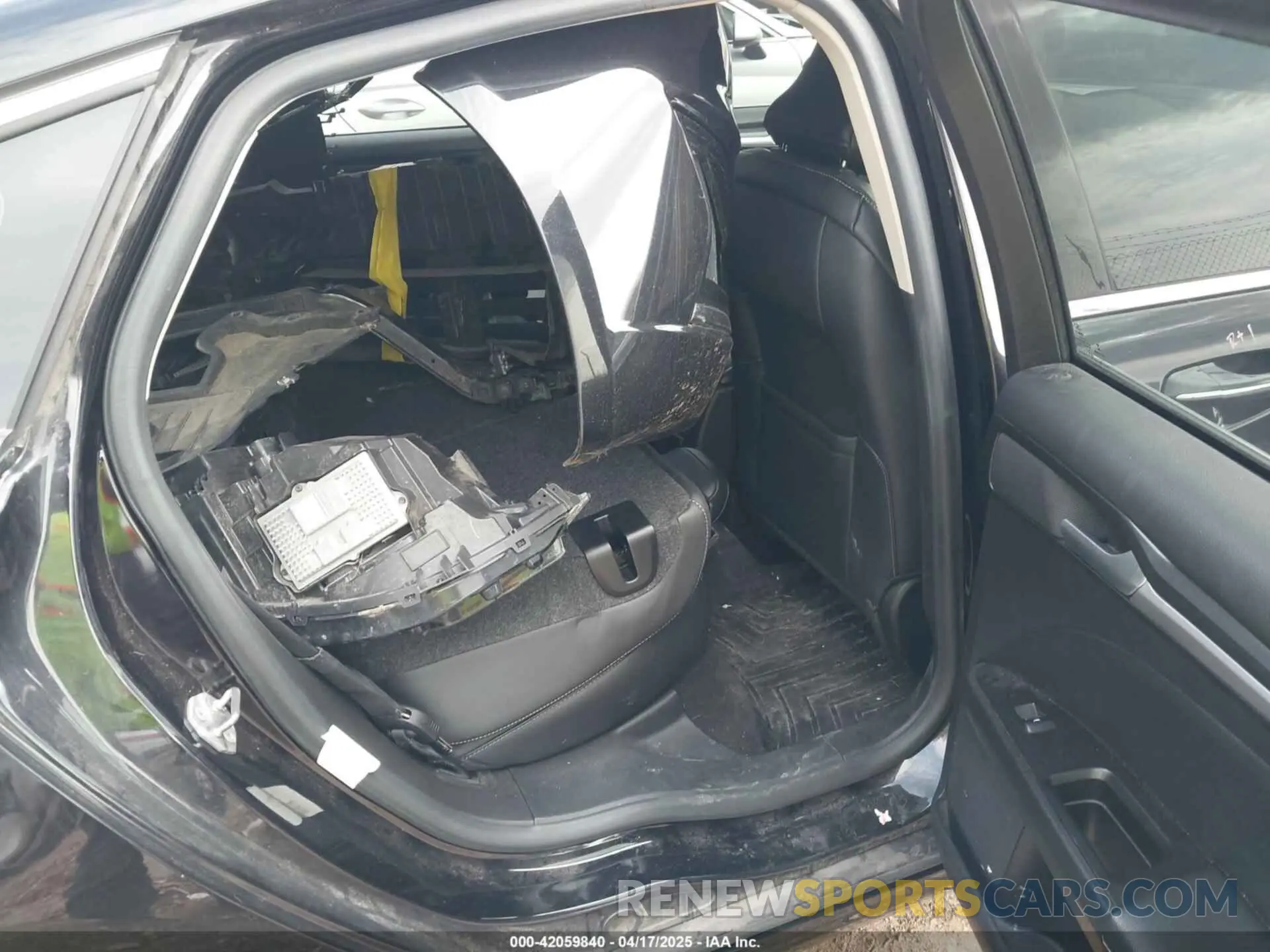 8 Фотография поврежденного автомобиля 3FA6P0RU4KR144445 FORD FUSION HYBRID 2019
