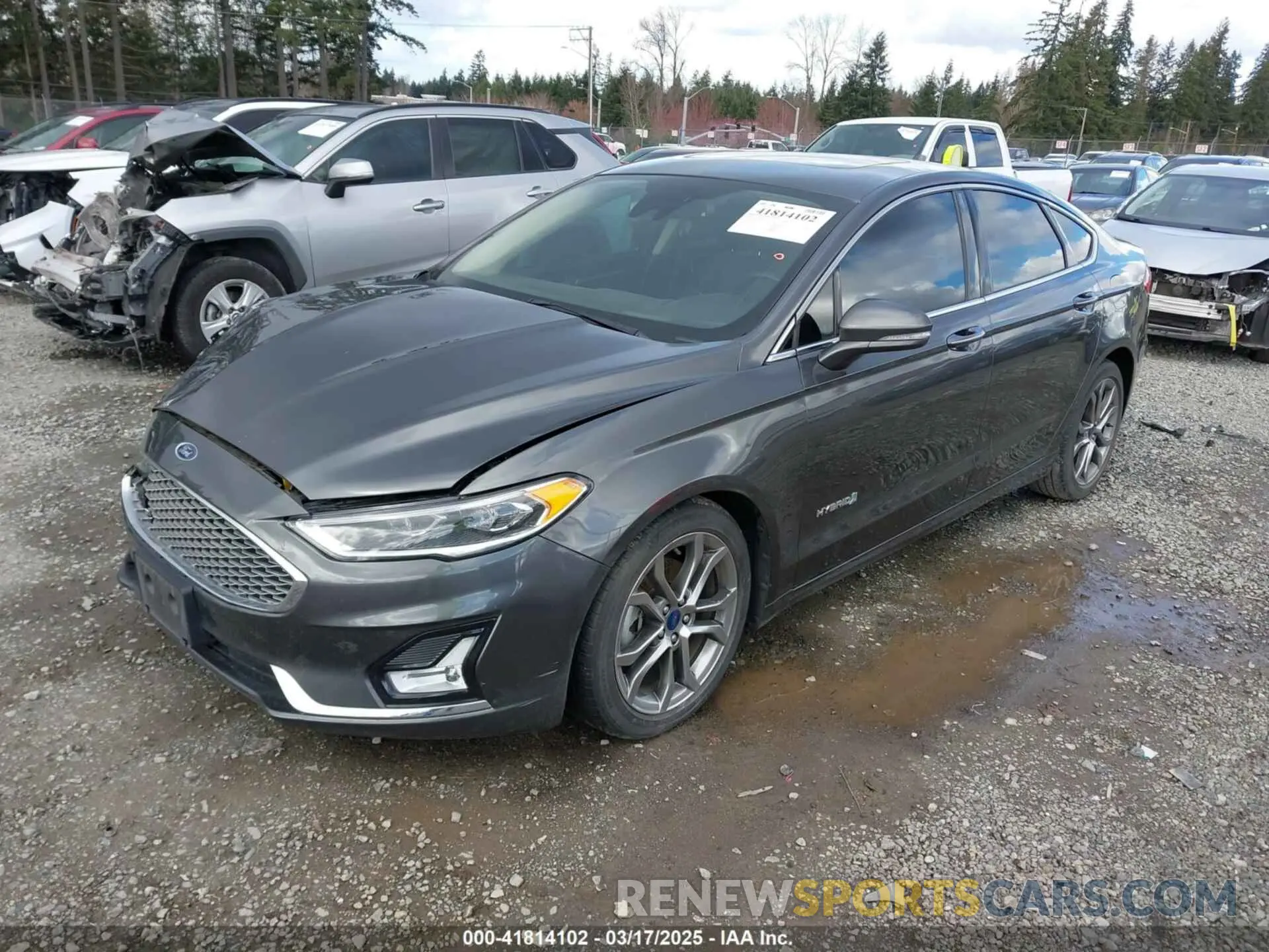 2 Фотография поврежденного автомобиля 3FA6P0RU8KR273062 FORD FUSION HYBRID 2019