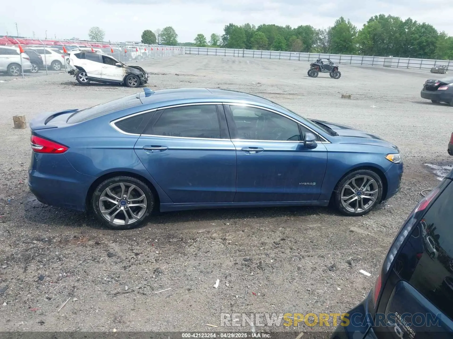 13 Фотография поврежденного автомобиля 3FA6P0RU9KR222508 FORD FUSION HYBRID 2019