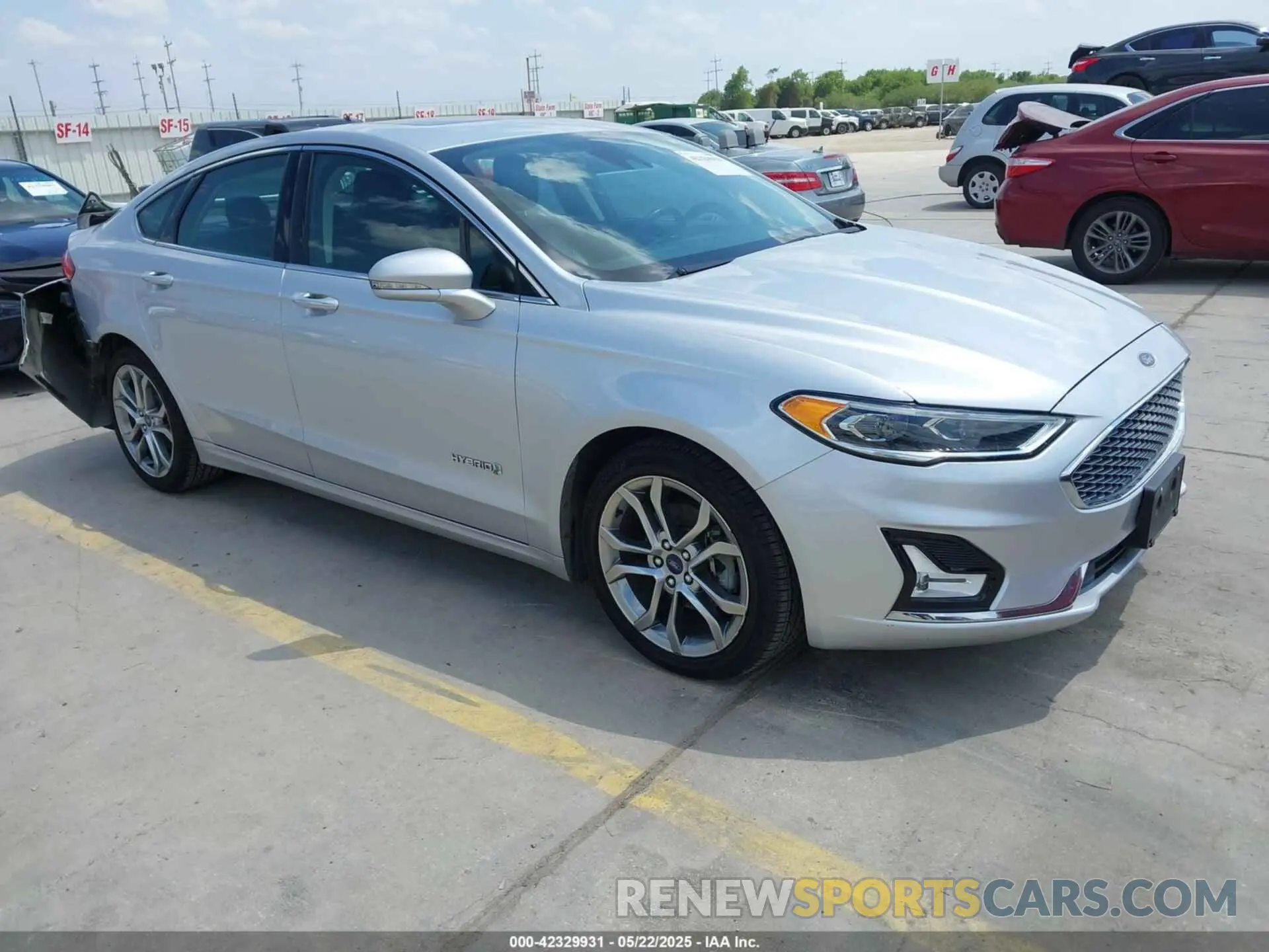 1 Photograph of a damaged car 3FA6P0RUXKR106430 FORD FUSION HYBRID 2019