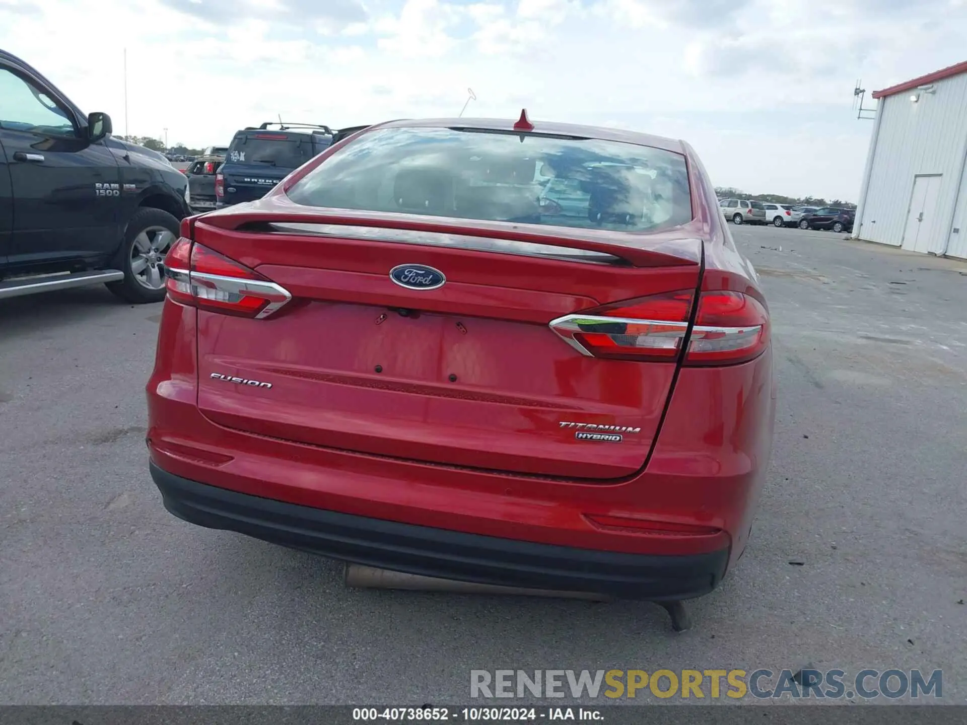 17 Фотография поврежденного автомобиля 3FA6P0RU7LR156915 FORD FUSION HYBRID 2020