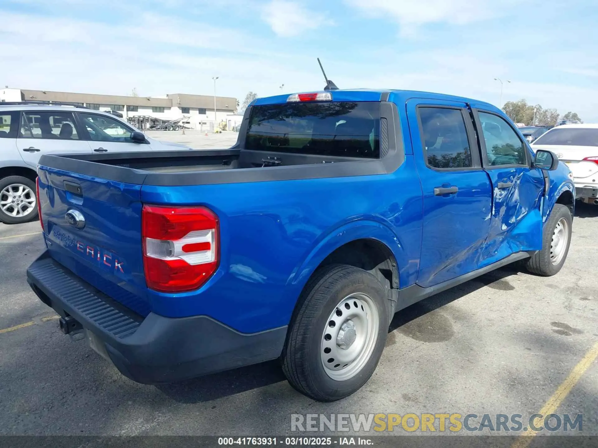 4 Фотография поврежденного автомобиля 3FTTW8E30NRA20849 FORD MAVERICK 2022