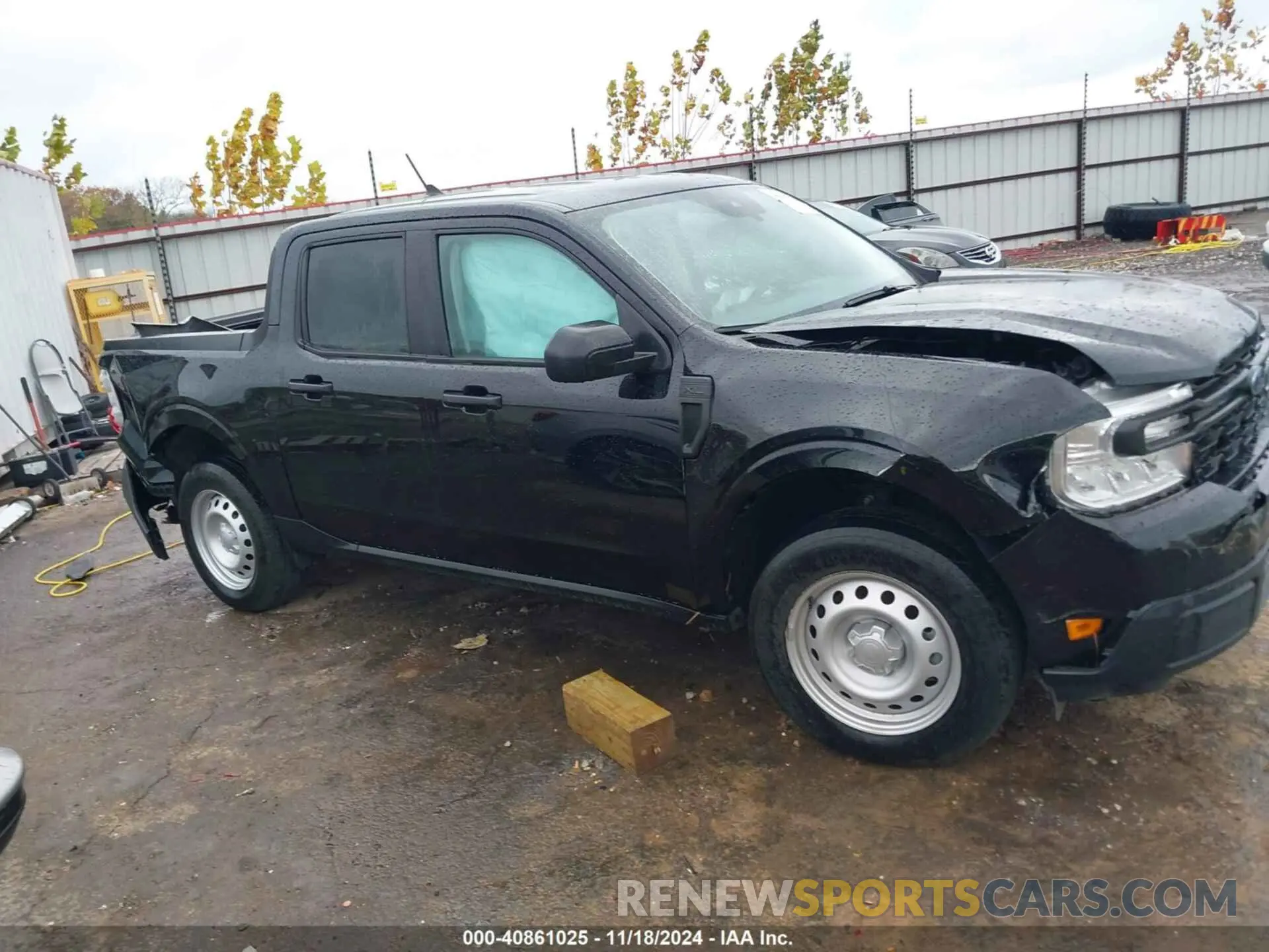 13 Photograph of a damaged car 3FTTW8E30NRA95115 FORD MAVERICK 2022