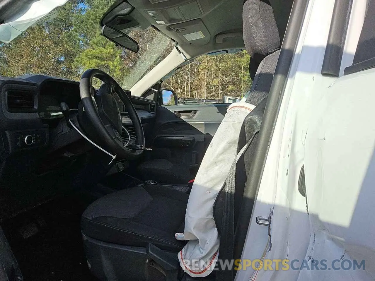 7 Photograph of a damaged car 3FTTW8E34NRA64725 FORD MAVERICK 2022