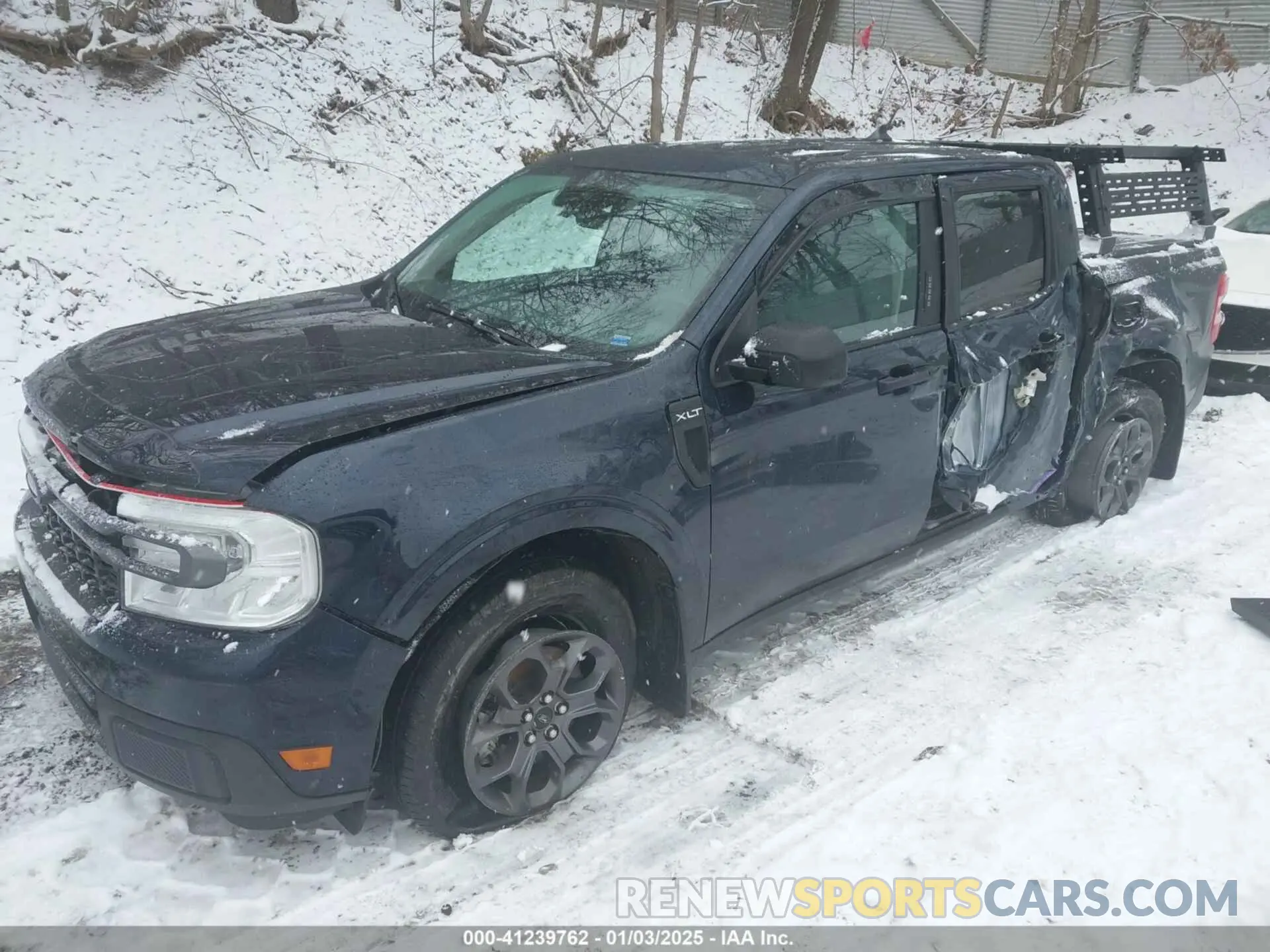 2 Photograph of a damaged car 3FTTW8E34NRA74042 FORD MAVERICK 2022