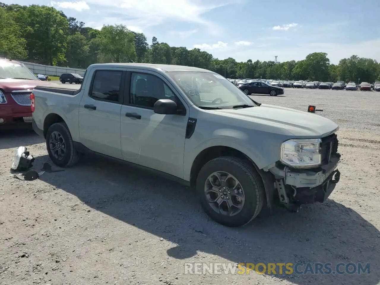 4 Photograph of a damaged car 3FTTW8E38NRA05239 FORD MAVERICK 2022
