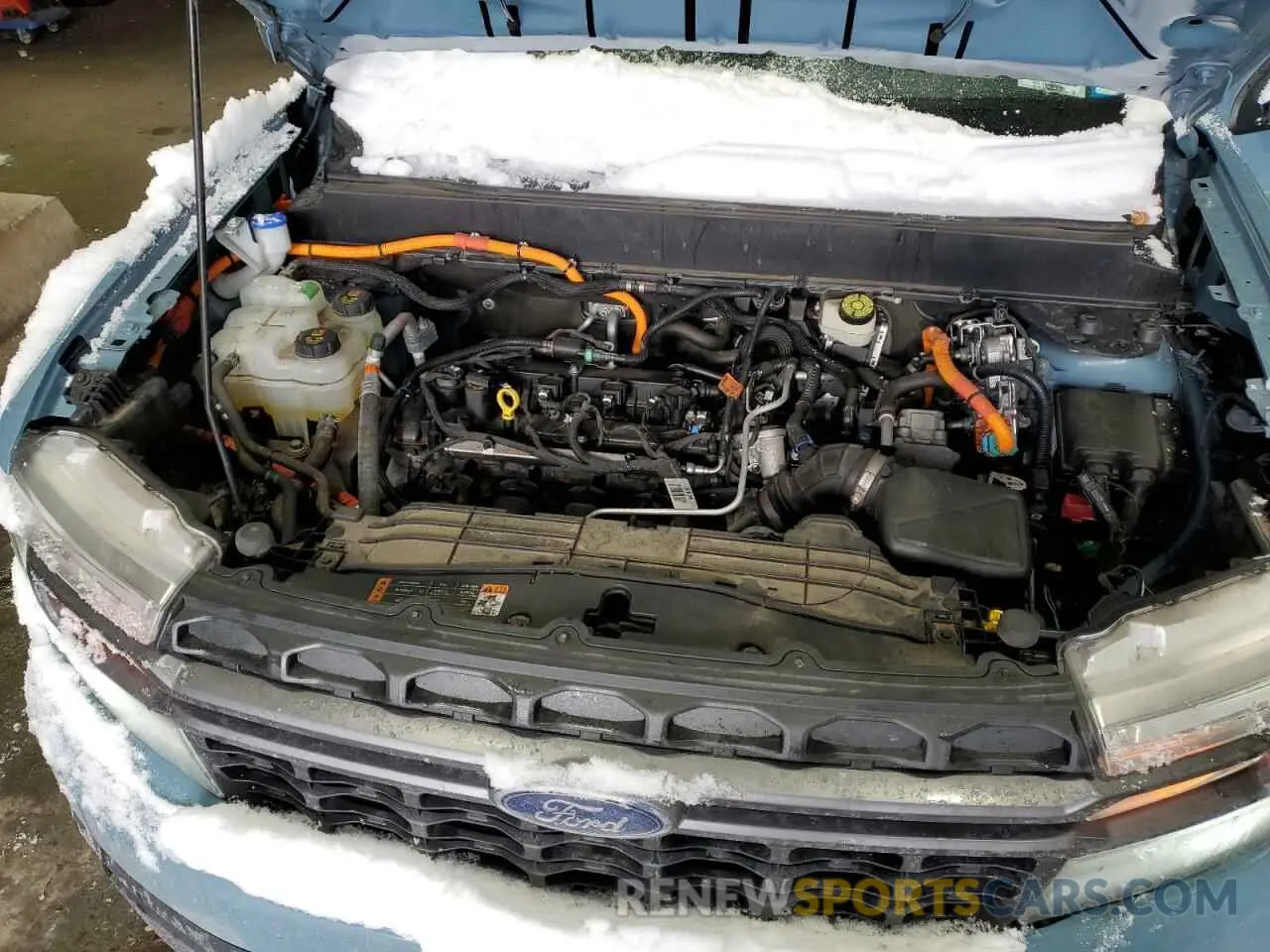 11 Photograph of a damaged car 3FTTW8E38NRA26611 FORD MAVERICK 2022