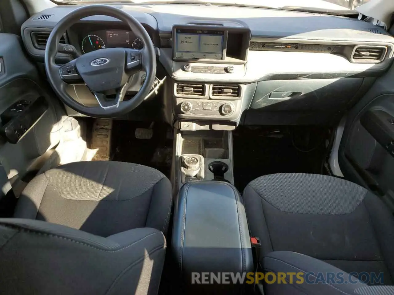 8 Photograph of a damaged car 3FTTW8E38NRA64260 FORD MAVERICK 2022