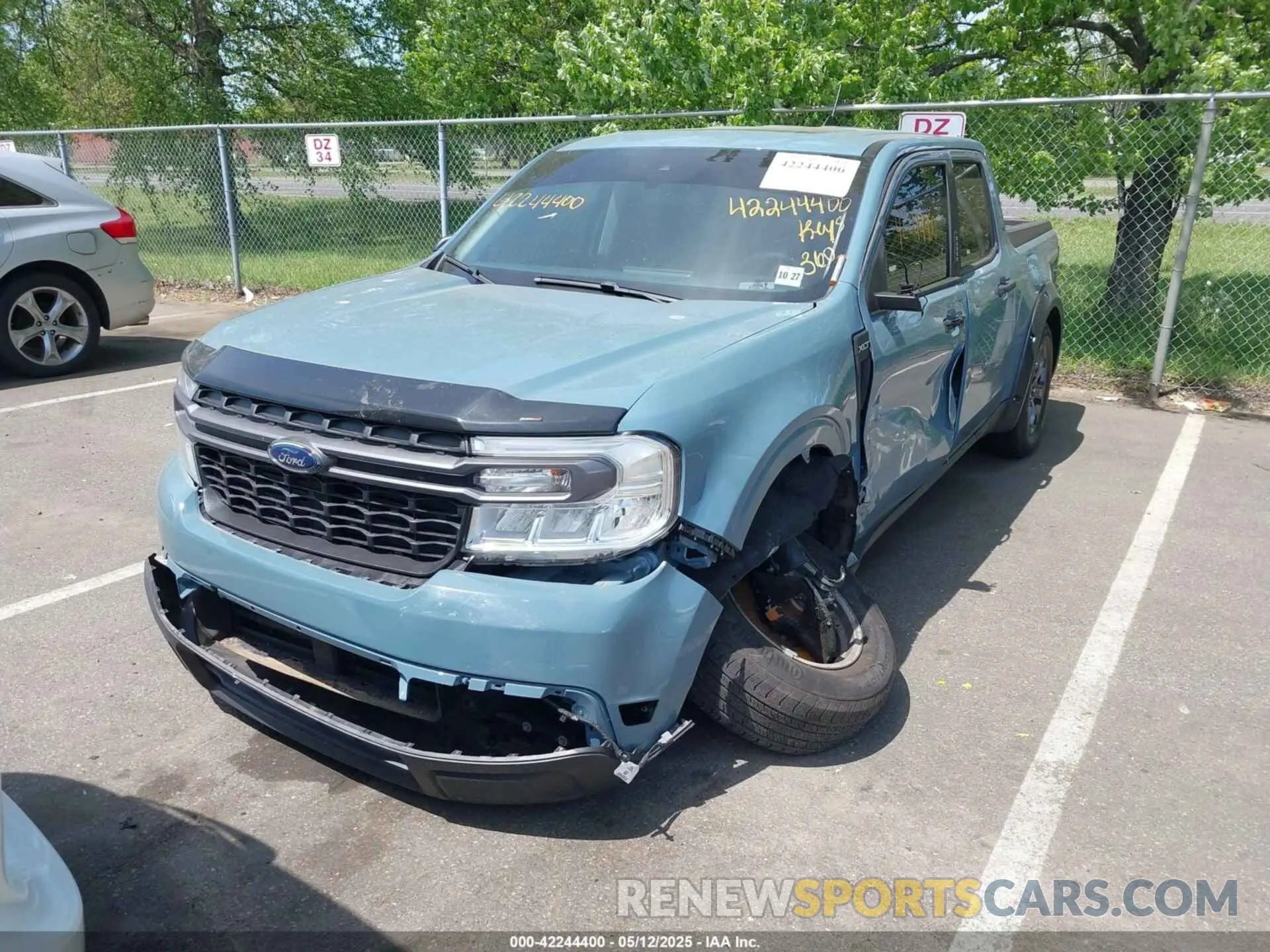 2 Photograph of a damaged car 3FTTW8E3XNRA97017 FORD MAVERICK 2022