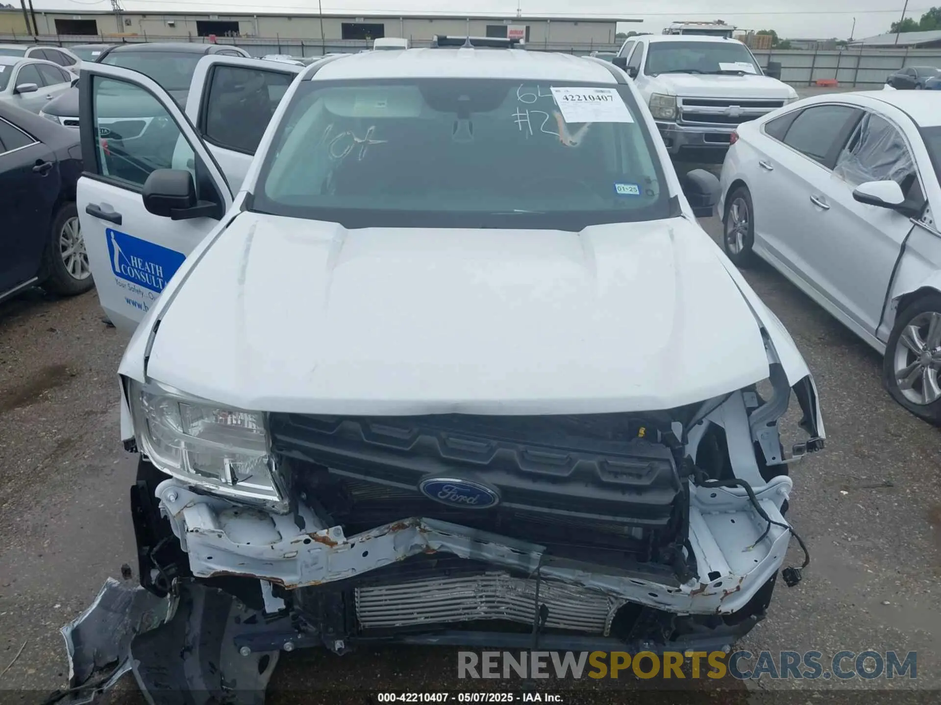 11 Фотография поврежденного автомобиля 3FTTW8E95NRA98984 FORD MAVERICK 2022