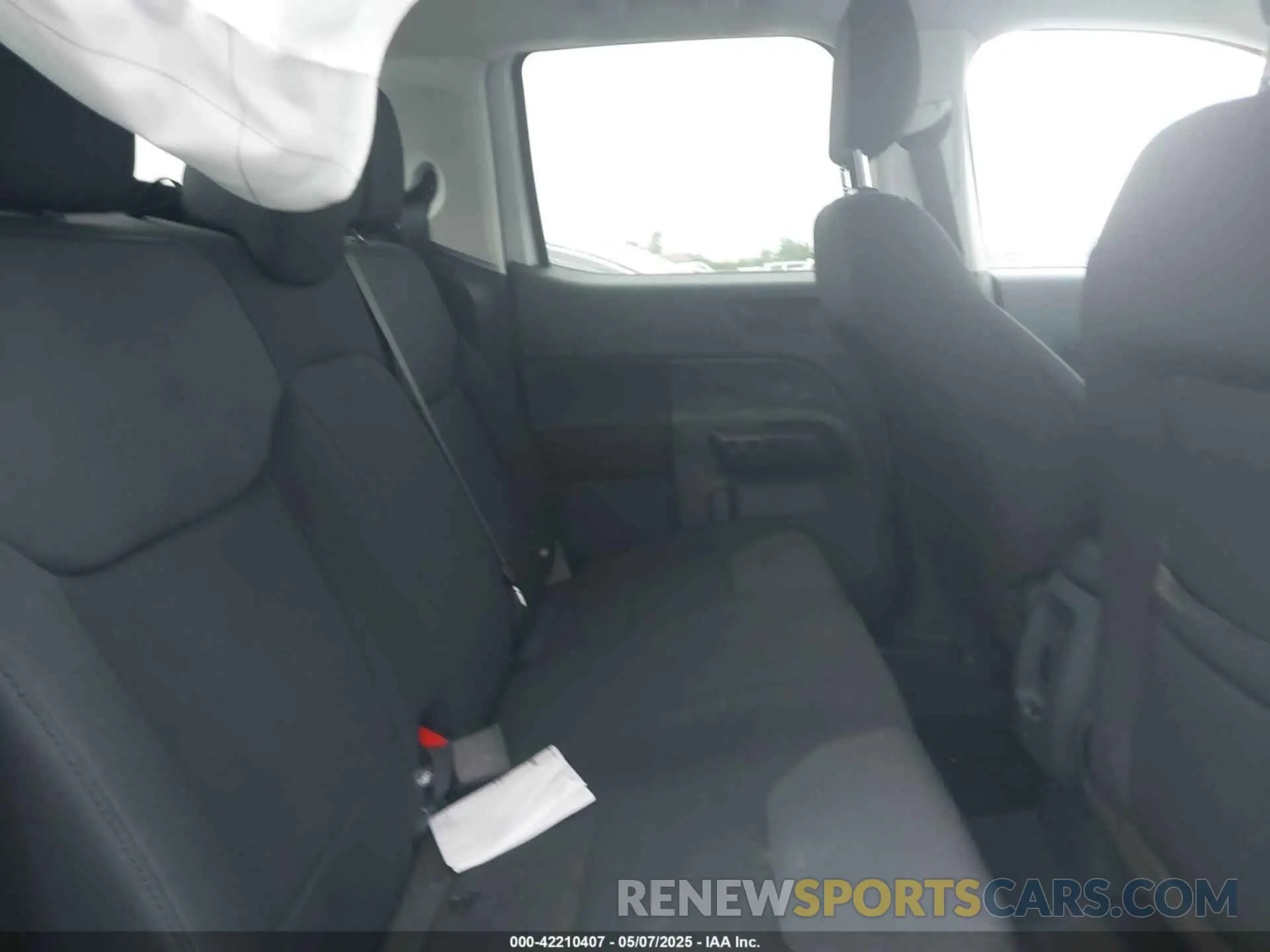 8 Фотография поврежденного автомобиля 3FTTW8E95NRA98984 FORD MAVERICK 2022