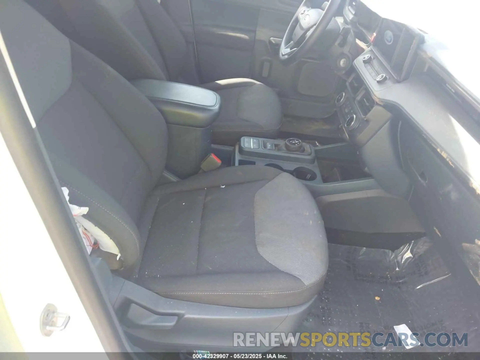 5 Photograph of a damaged car 3FTTW8E99NRA81458 FORD MAVERICK 2022