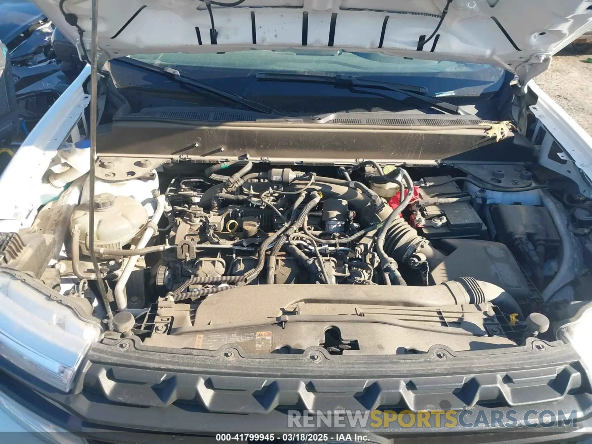 10 Photograph of a damaged car 3FTTW8E99NRA98678 FORD MAVERICK 2022