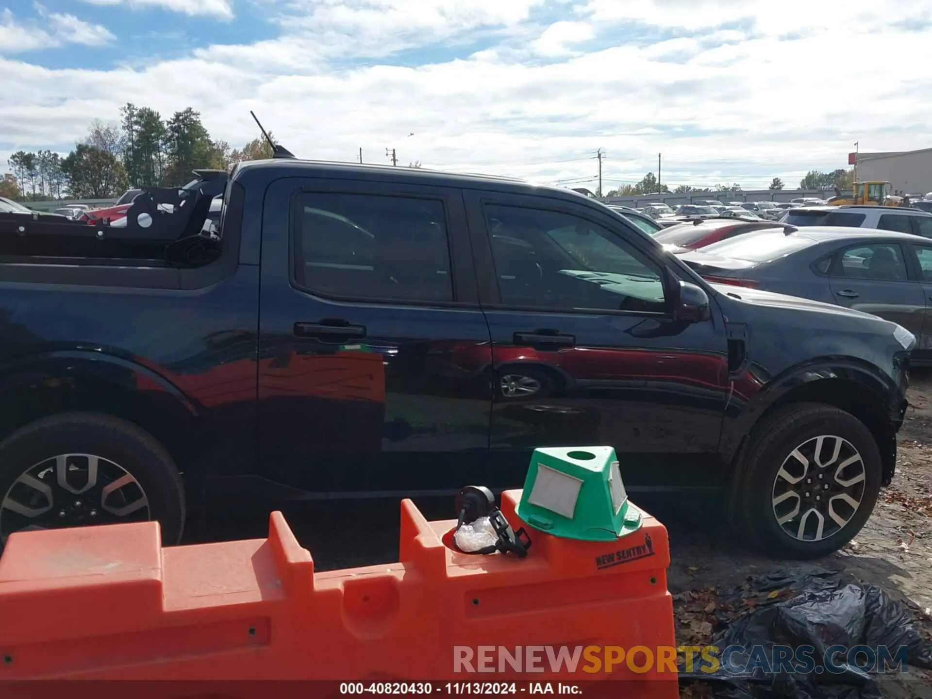 13 Photograph of a damaged car 3FTTW8E9XNRA22208 FORD MAVERICK 2022