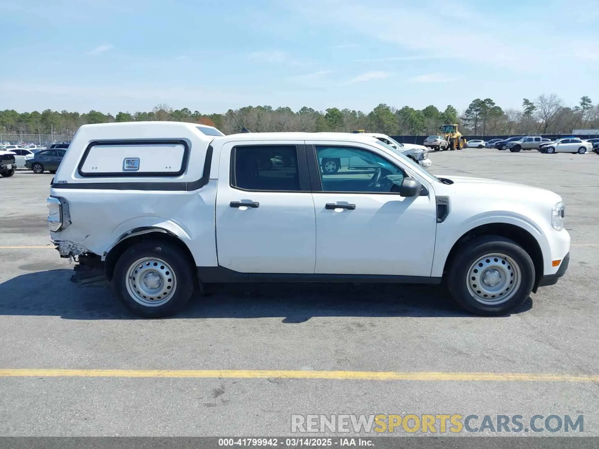 13 Photograph of a damaged car 3FTTW8E9XNRB02091 FORD MAVERICK 2022