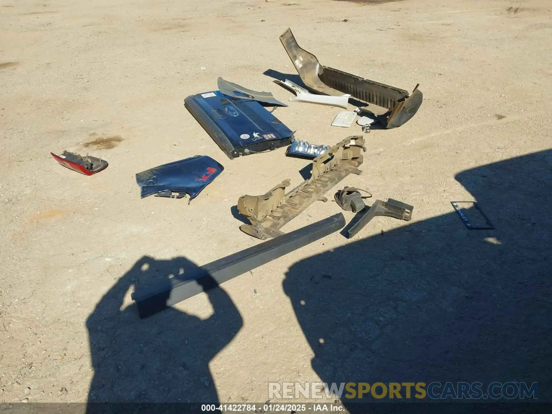12 Photograph of a damaged car 3FTTW8F90NRA99880 FORD MAVERICK 2022
