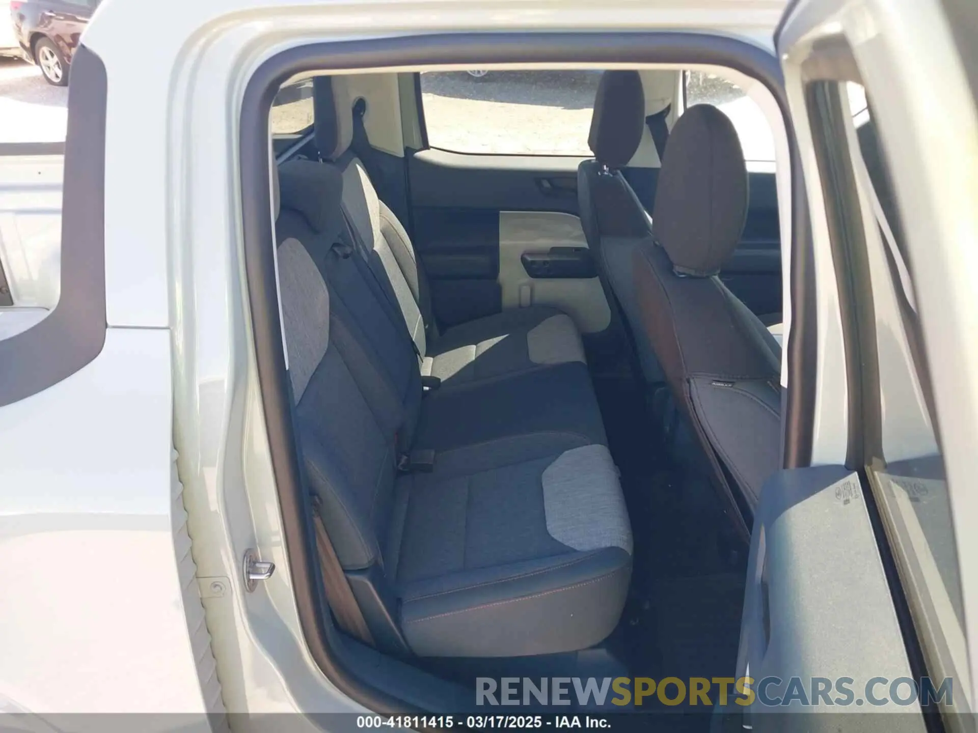 8 Фотография поврежденного автомобиля 3FTTW8F91NRA44015 FORD MAVERICK 2022