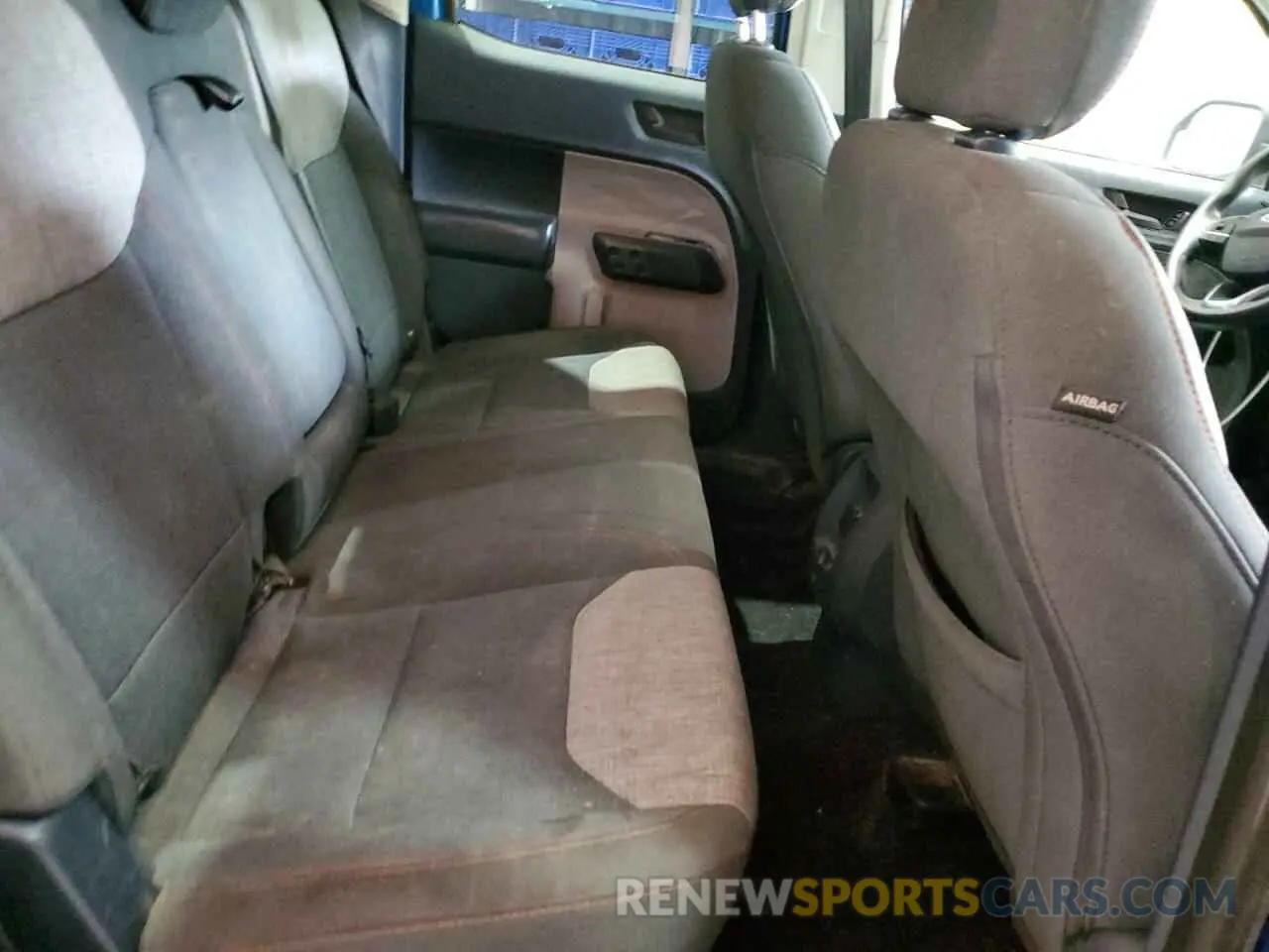 10 Photograph of a damaged car 3FTTW8F91NRB01619 FORD MAVERICK 2022