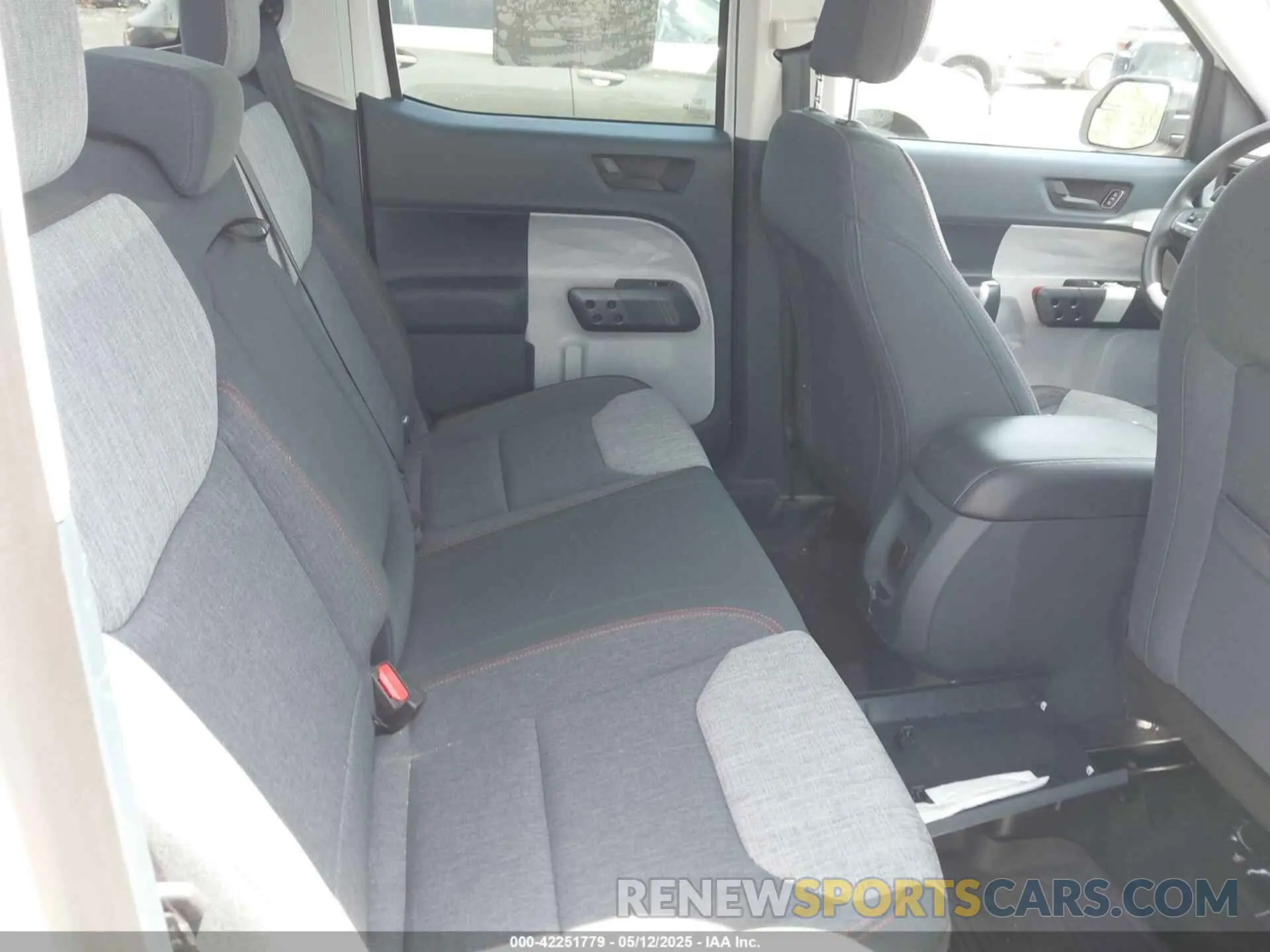 8 Фотография поврежденного автомобиля 3FTTW8F93NRA14627 FORD MAVERICK 2022