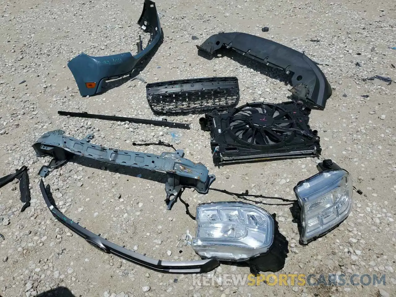 12 Фотография поврежденного автомобиля 3FTTW8F96NRA55057 FORD MAVERICK 2022