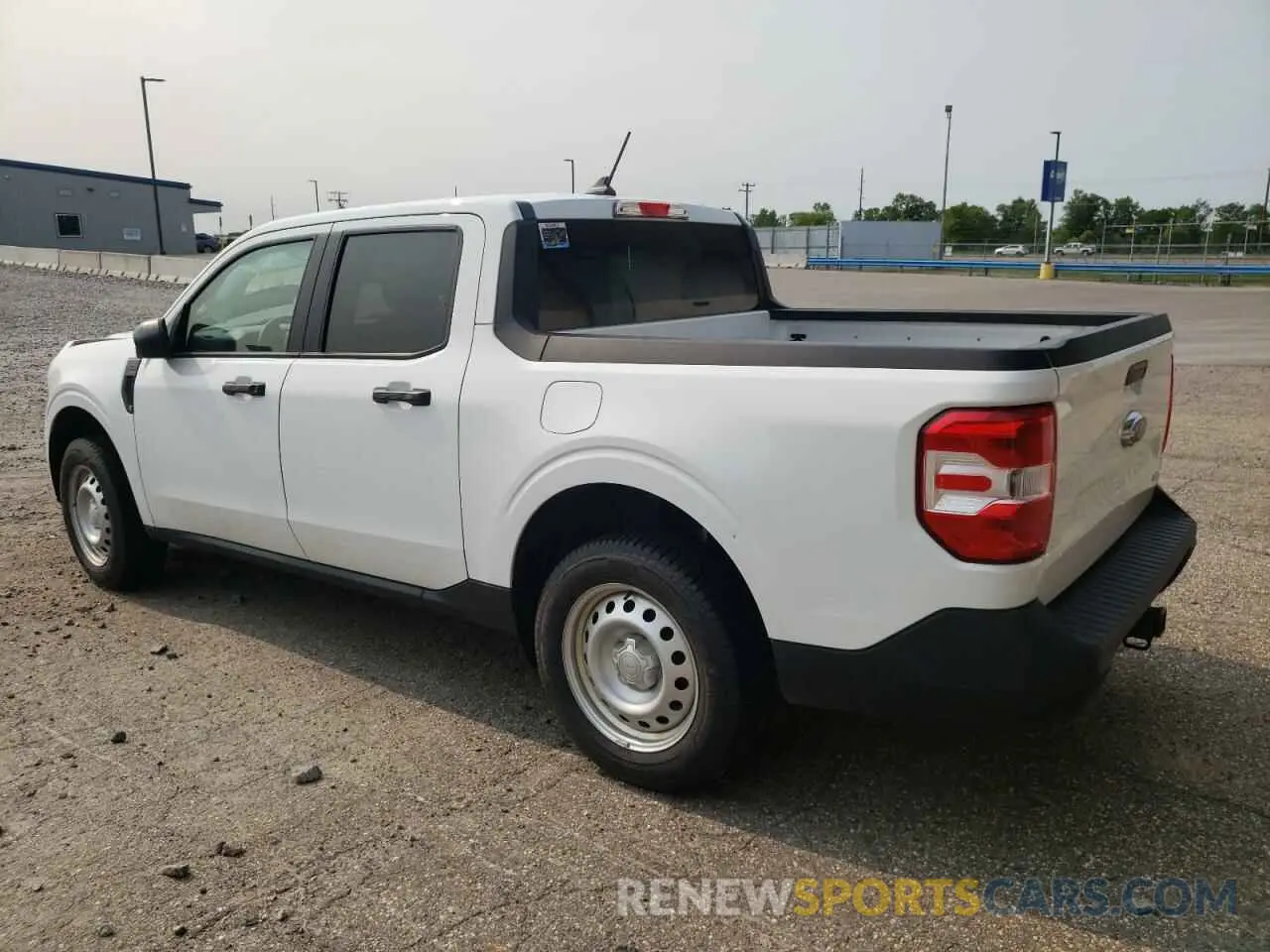 2 Photograph of a damaged car 3FTTW8F9XNRA40142 FORD MAVERICK 2022
