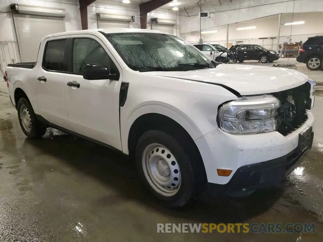 4 Photograph of a damaged car 3FTTW8F9XNRA40142 FORD MAVERICK 2022