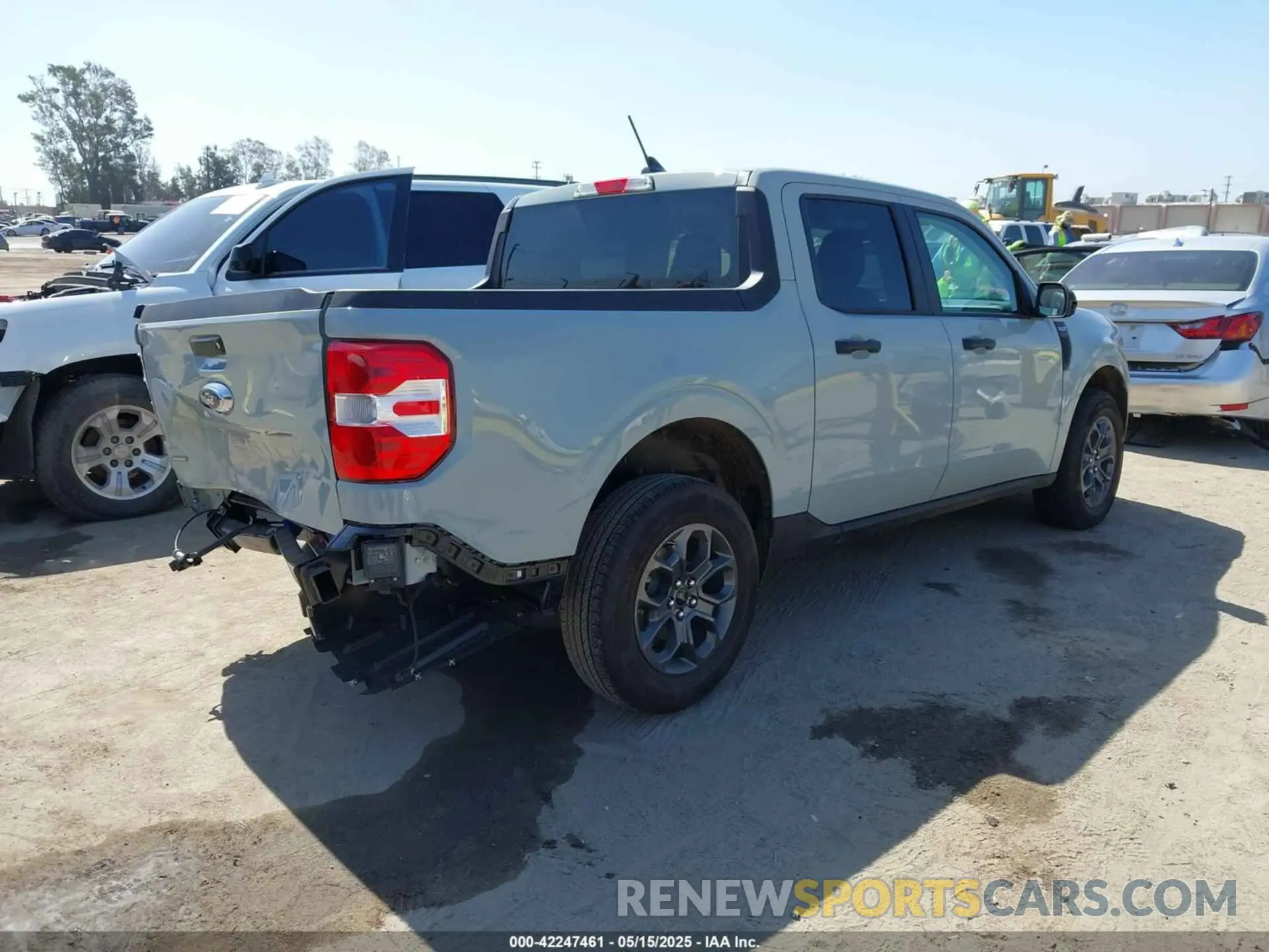 4 Photograph of a damaged car 3FTTW8E31PRA65933 FORD MAVERICK 2023