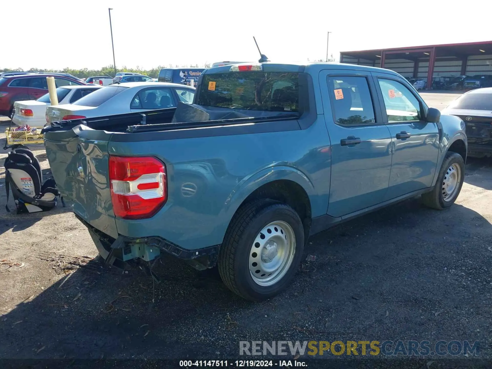4 Photograph of a damaged car 3FTTW8E32PRA56304 FORD MAVERICK 2023