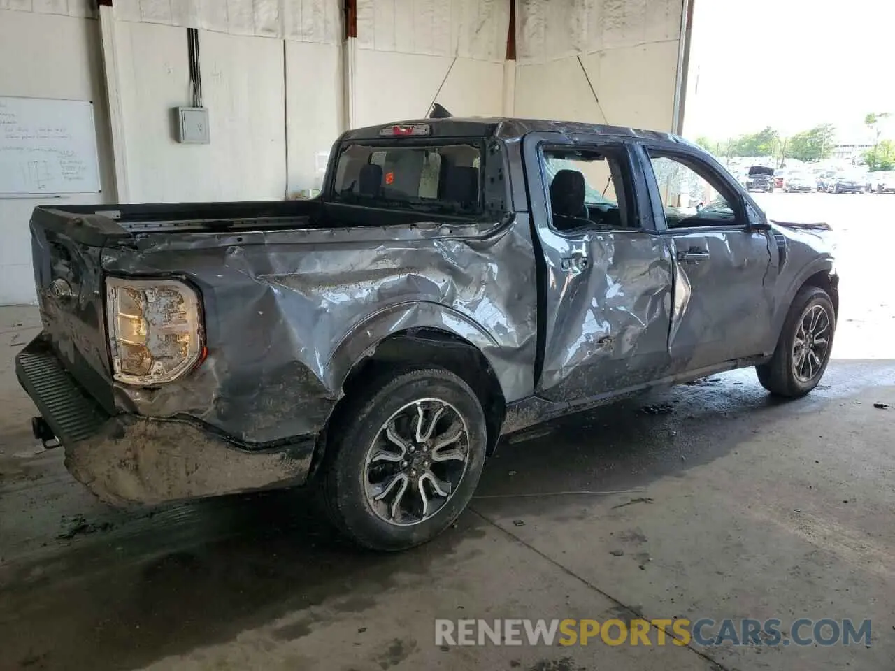 3 Photograph of a damaged car 3FTTW8E33PRA28656 FORD MAVERICK 2023
