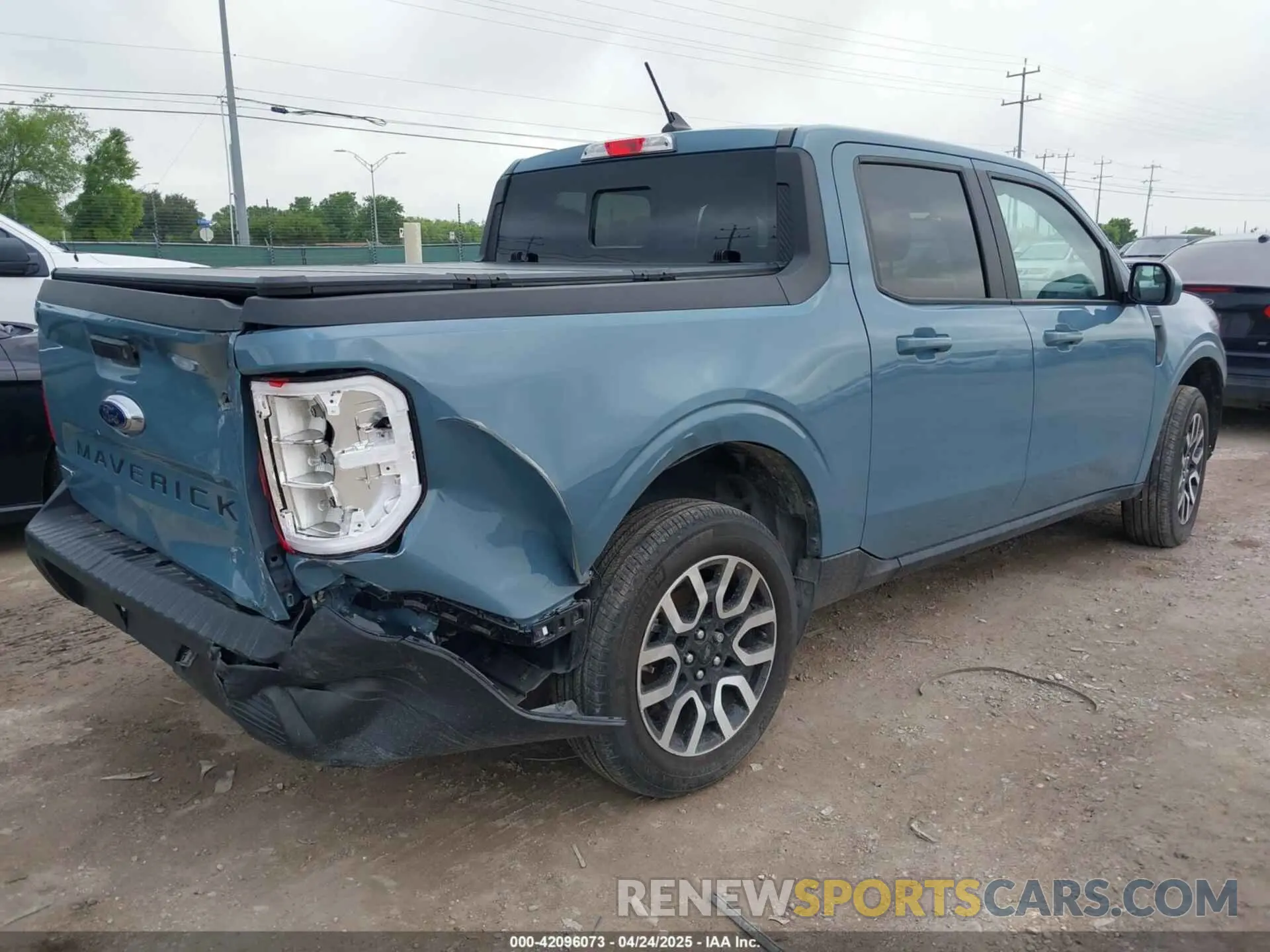 4 Фотография поврежденного автомобиля 3FTTW8E33PRA70440 FORD MAVERICK 2023