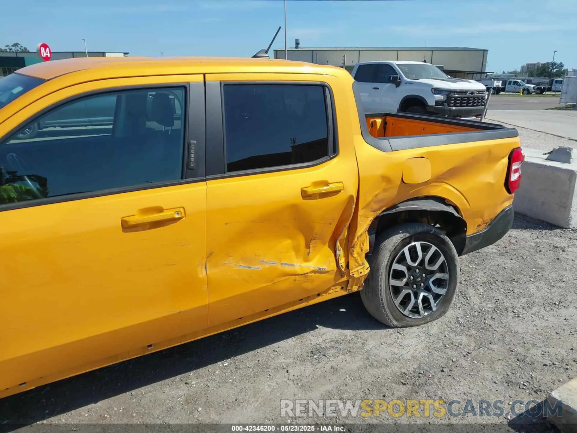6 Photograph of a damaged car 3FTTW8E36PRA36993 FORD MAVERICK 2023