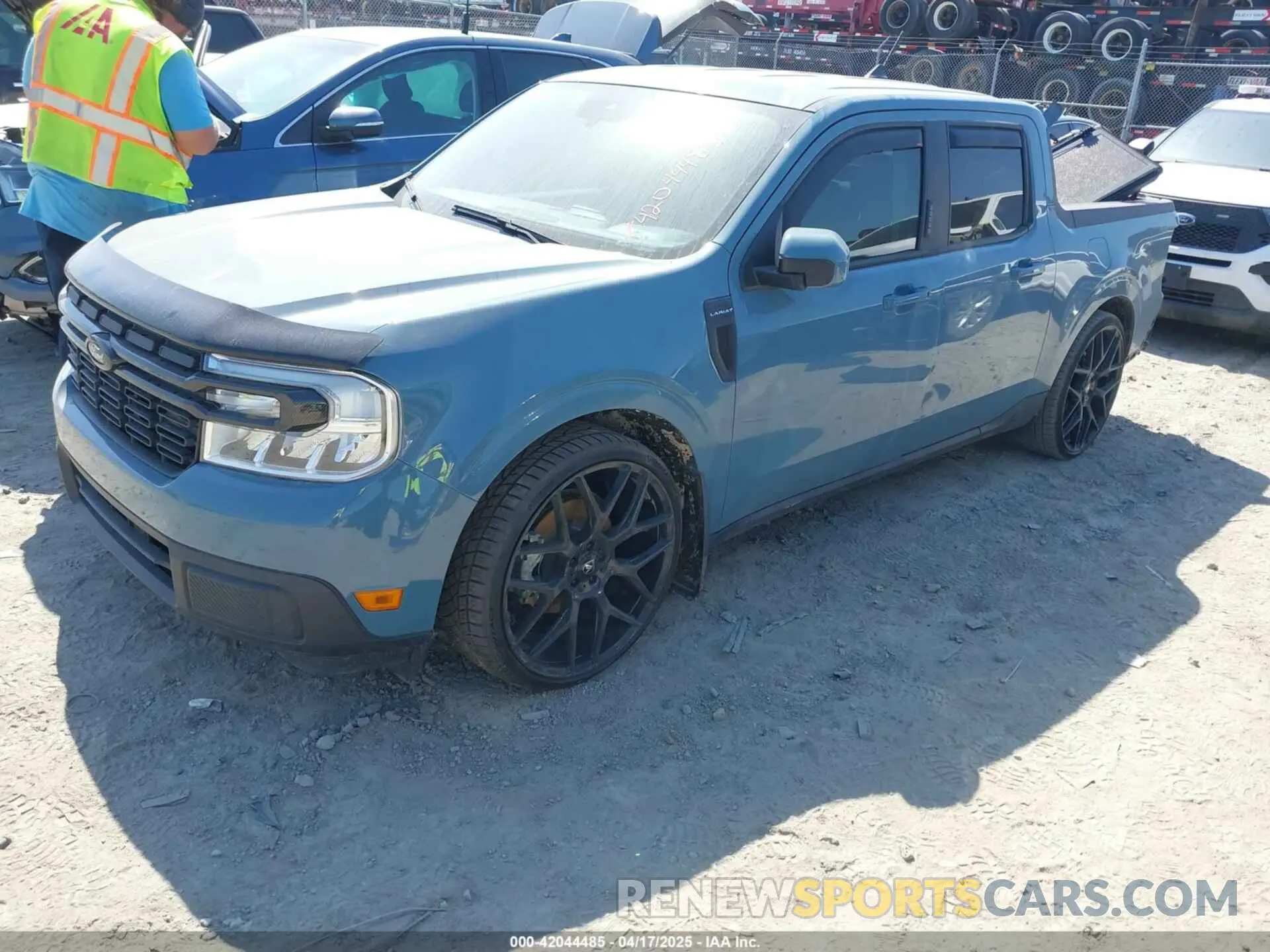 2 Фотография поврежденного автомобиля 3FTTW8E3XPRA87736 FORD MAVERICK 2023