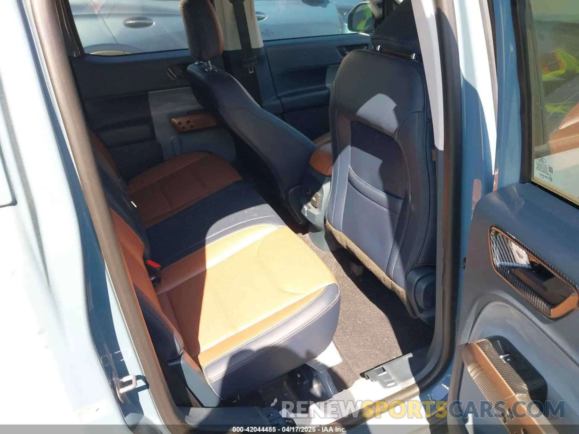 8 Фотография поврежденного автомобиля 3FTTW8E3XPRA87736 FORD MAVERICK 2023