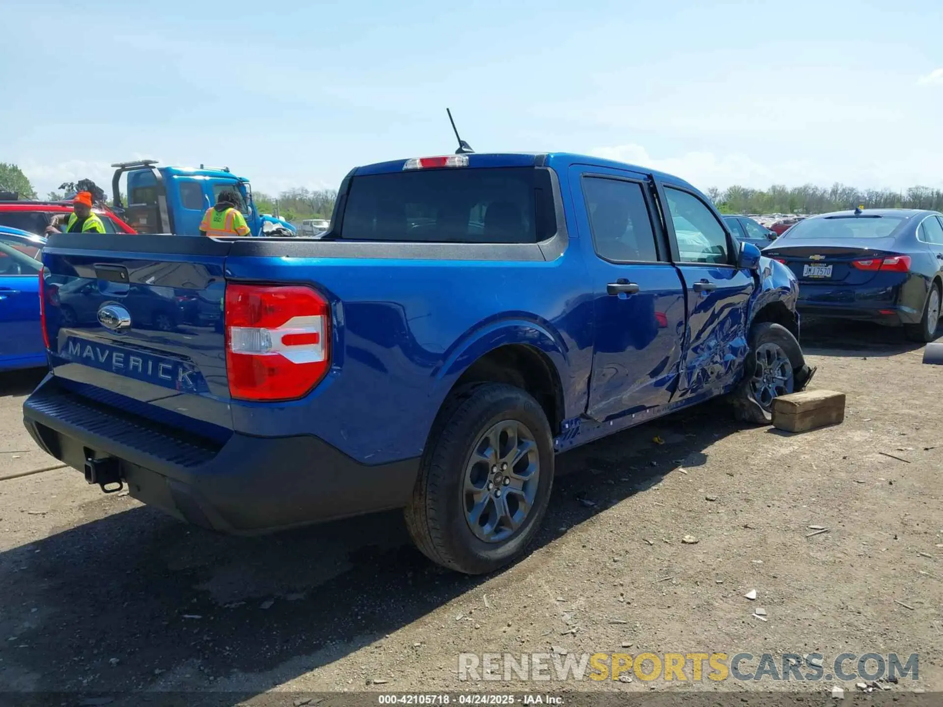 4 Фотография поврежденного автомобиля 3FTTW8E92PRA21153 FORD MAVERICK 2023
