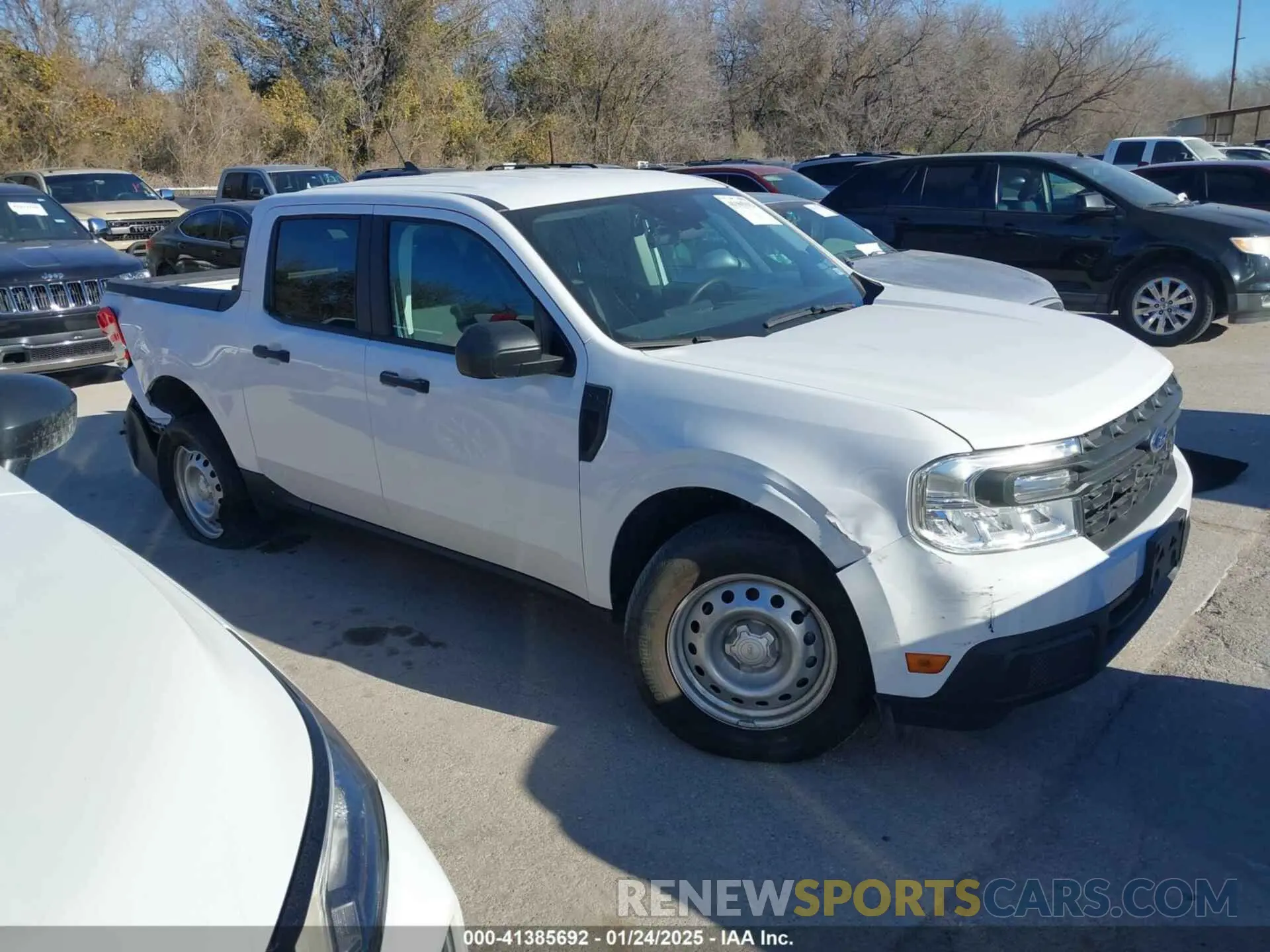 13 Photograph of a damaged car 3FTTW8E93PRA50807 FORD MAVERICK 2023