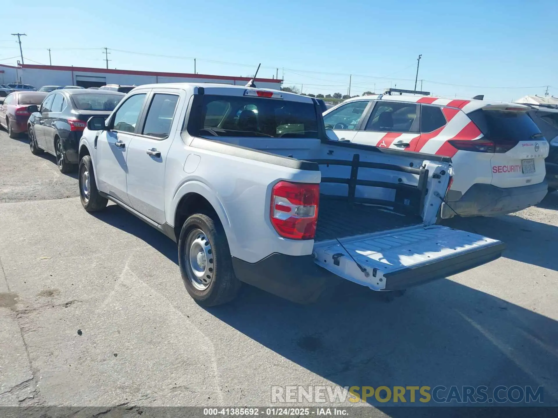 3 Photograph of a damaged car 3FTTW8E93PRA50807 FORD MAVERICK 2023