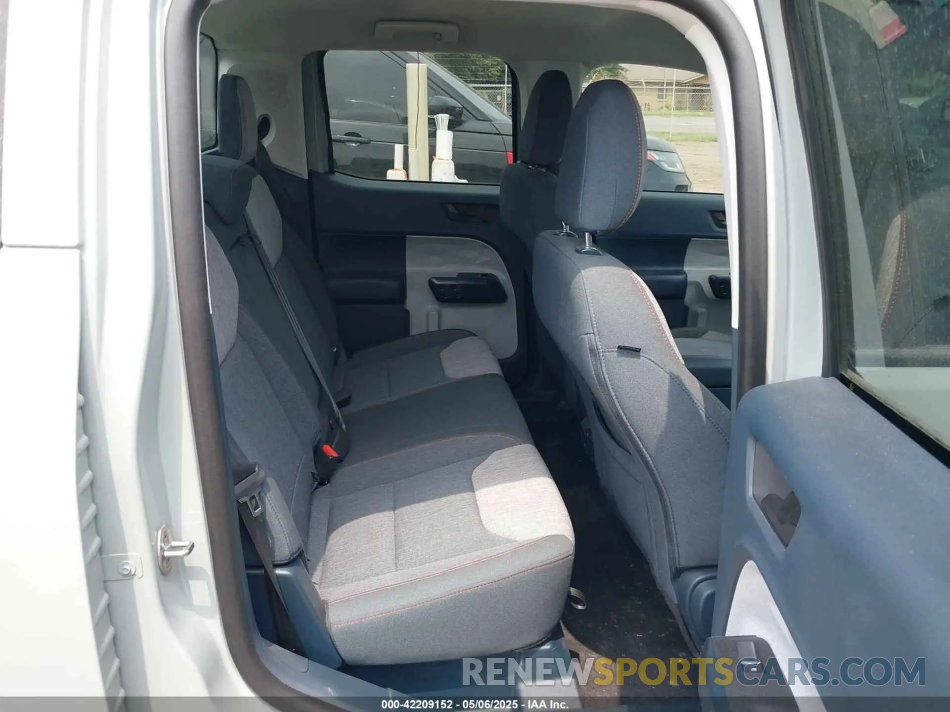 8 Фотография поврежденного автомобиля 3FTTW8E95PRA43101 FORD MAVERICK 2023