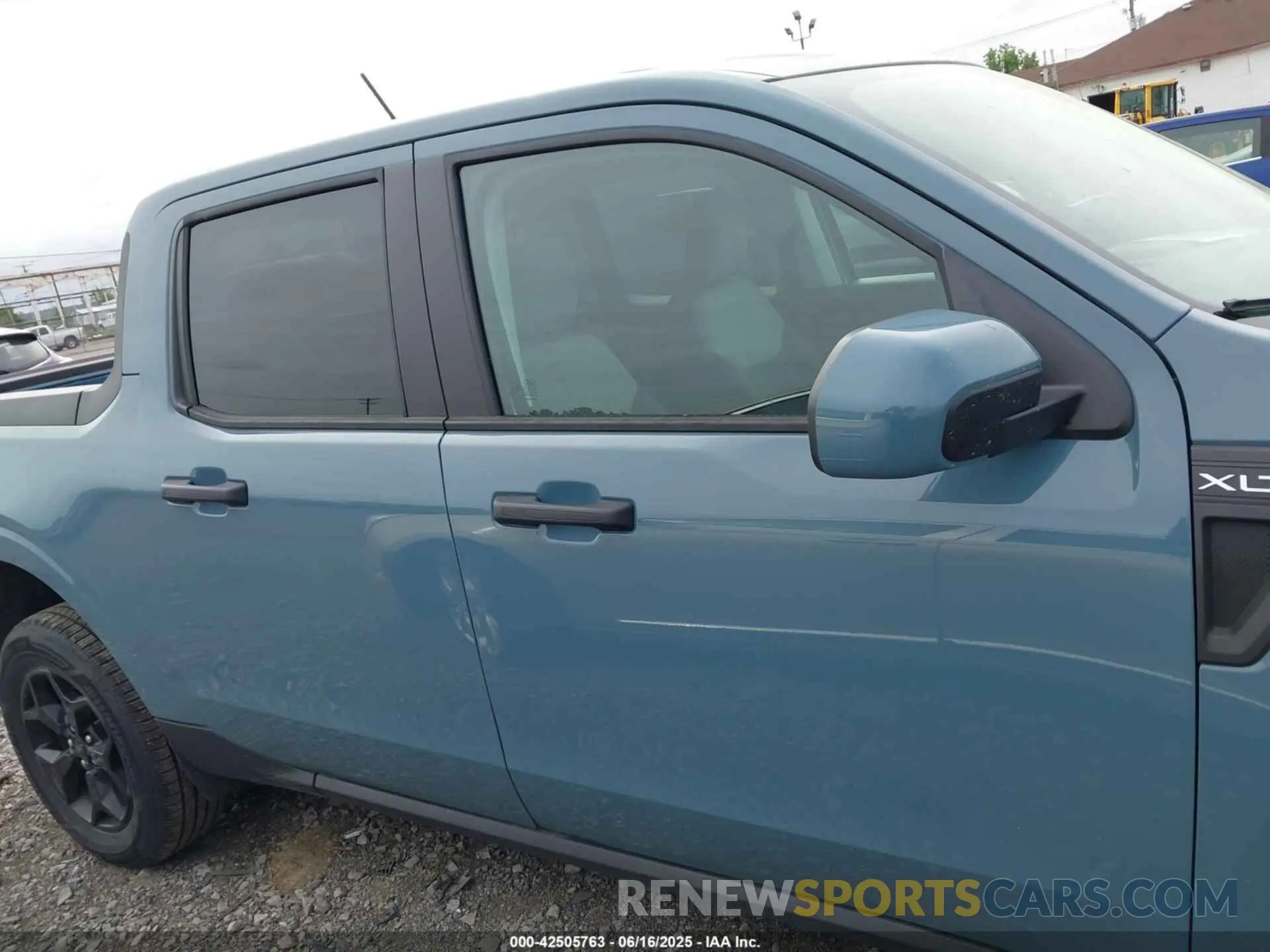 13 Photograph of a damaged car 3FTTW8F94PRA10153 FORD MAVERICK 2023