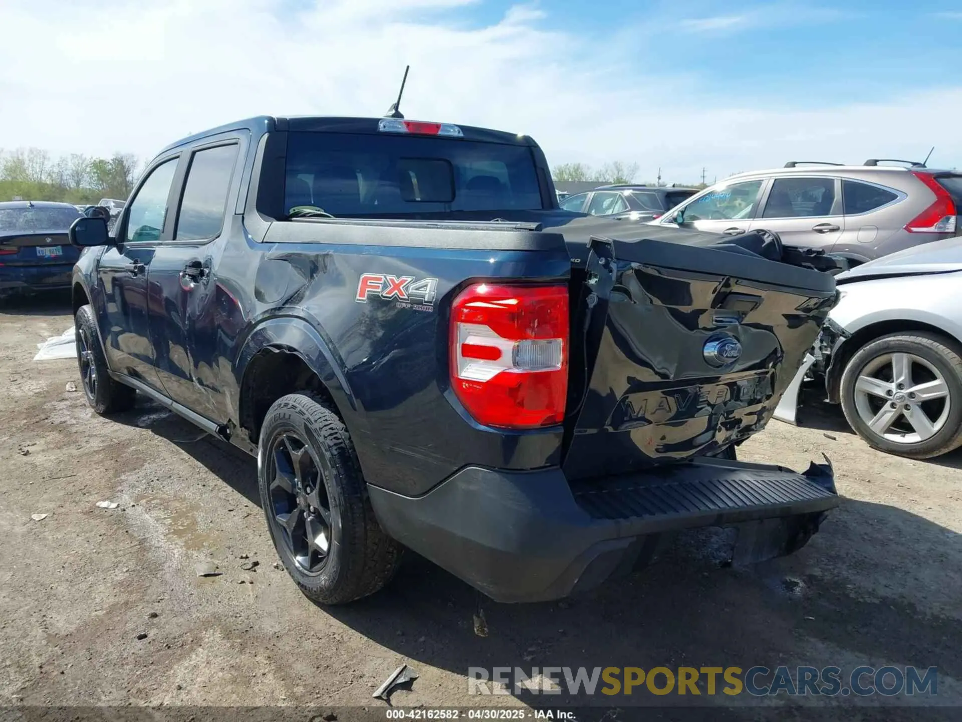 3 Photograph of a damaged car 3FTTW8F97PRA44880 FORD MAVERICK 2023