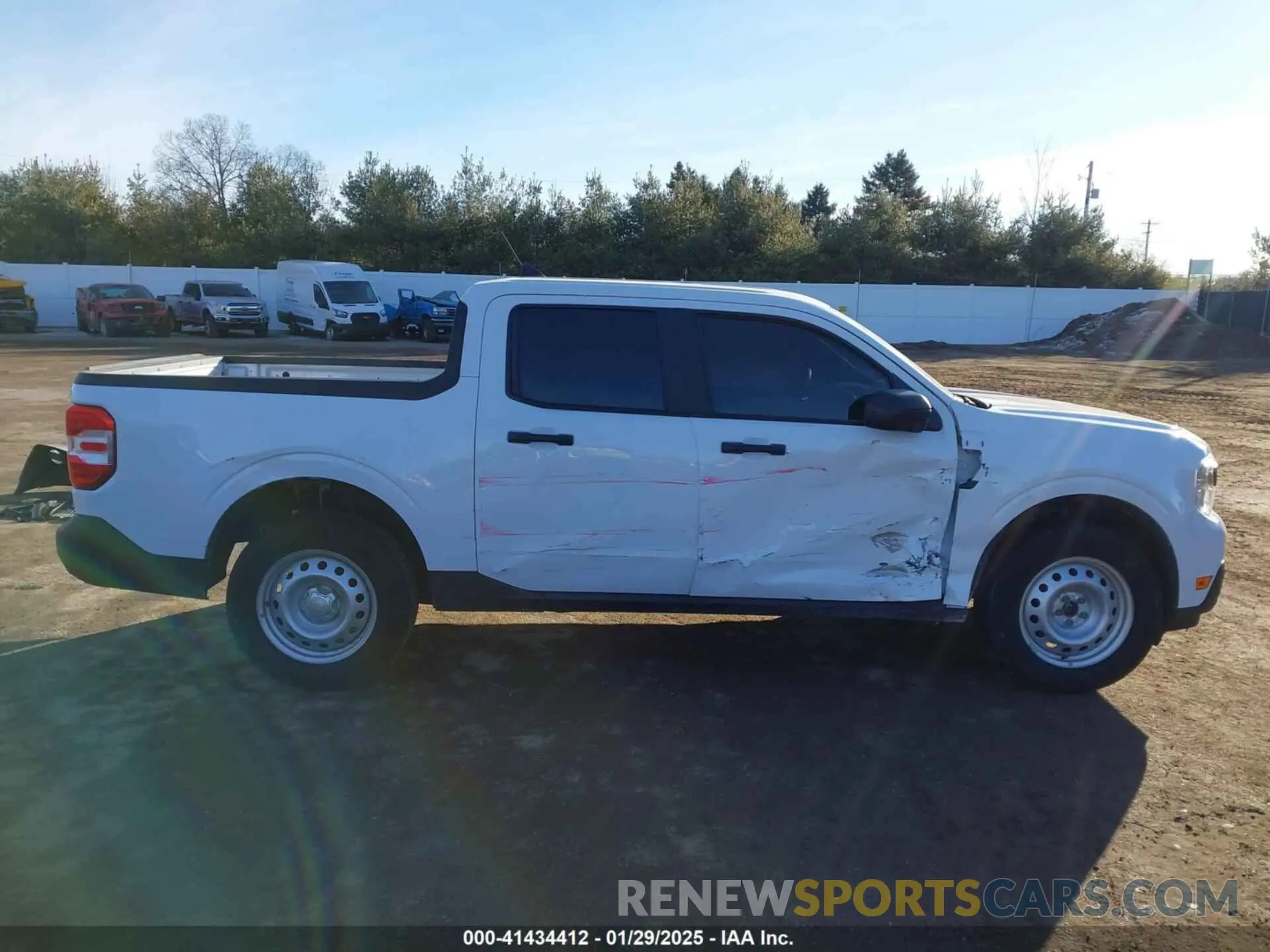 14 Photograph of a damaged car 3FTTW8F97PRA63204 FORD MAVERICK 2023