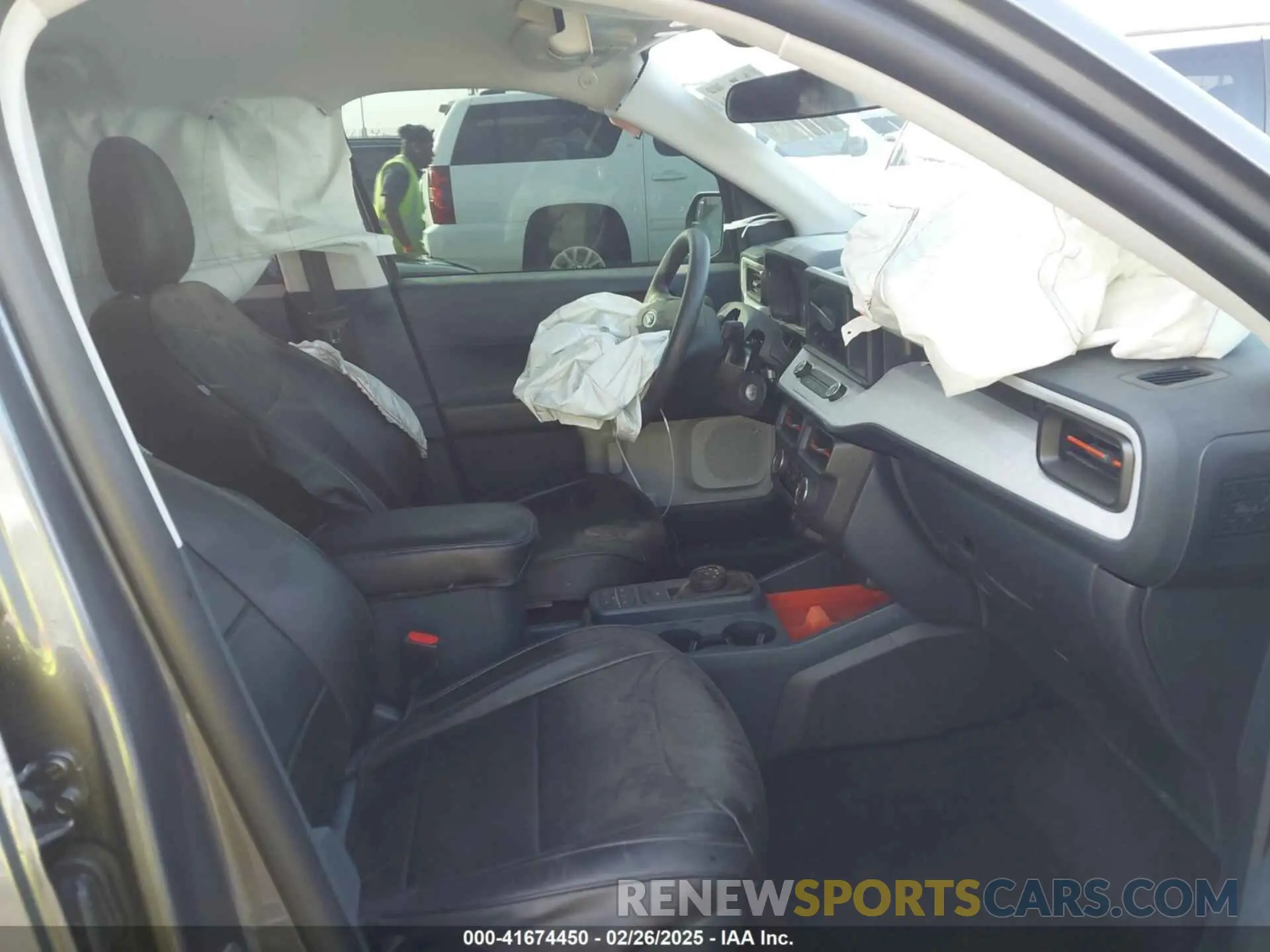 5 Photograph of a damaged car 3FTTW8F99PRA63687 FORD MAVERICK 2023