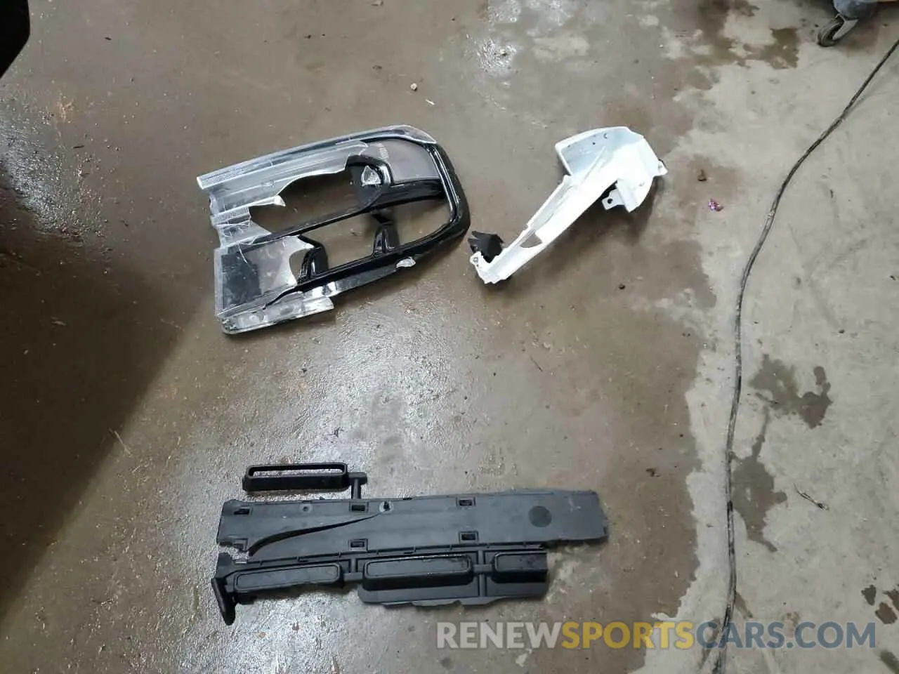 12 Фотография поврежденного автомобиля 3FTTW8G98PRA89373 FORD MAVERICK 2023