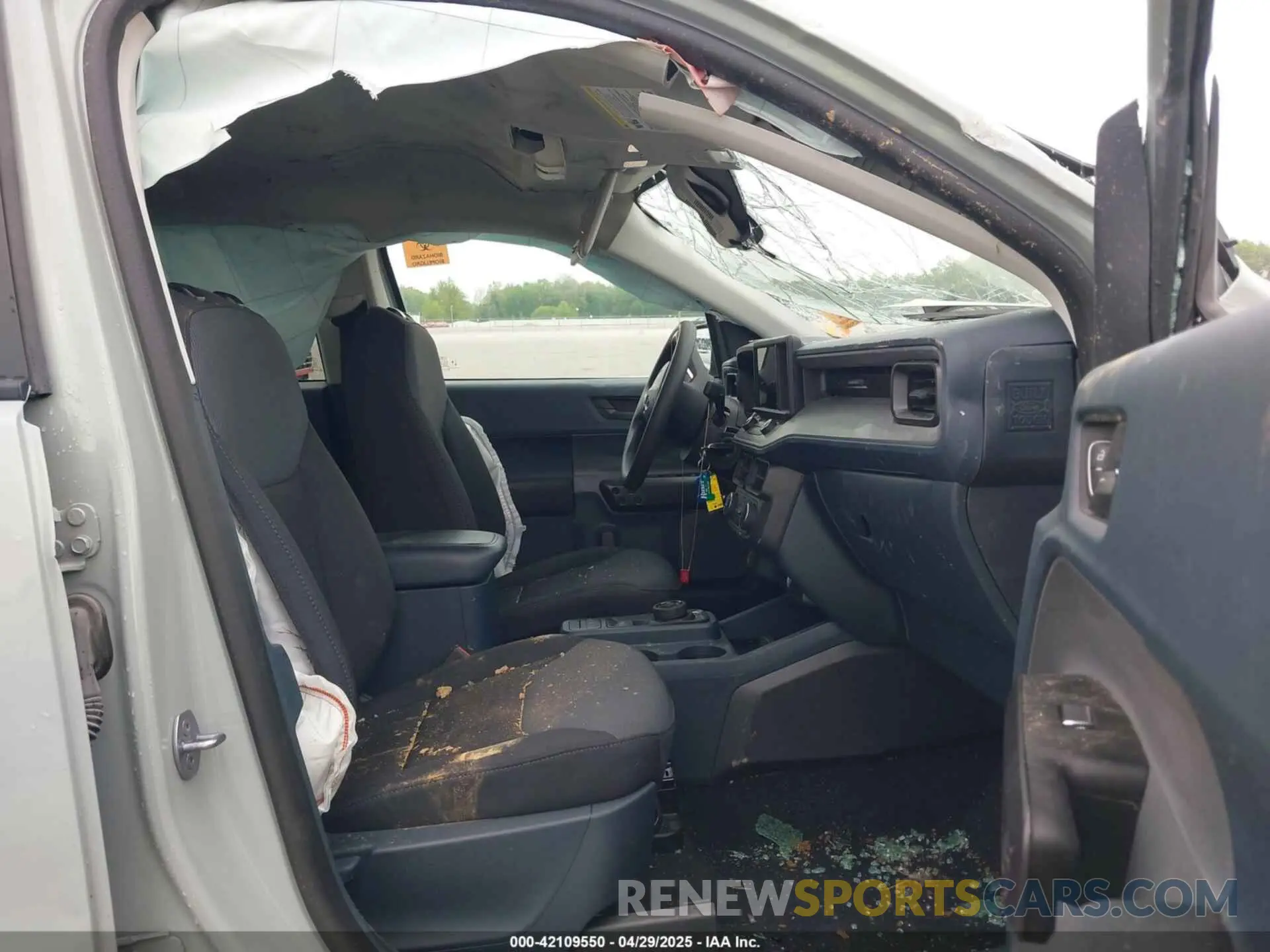5 Photograph of a damaged car 3FTTW8A36RRA36680 FORD MAVERICK 2024