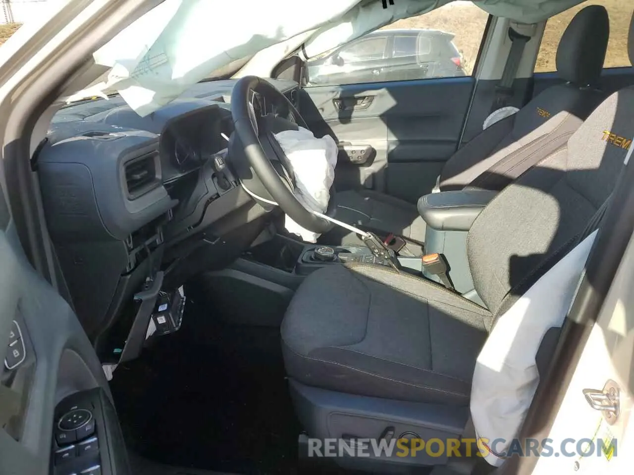 7 Photograph of a damaged car 3FTTW8C98RRB03863 FORD MAVERICK 2024