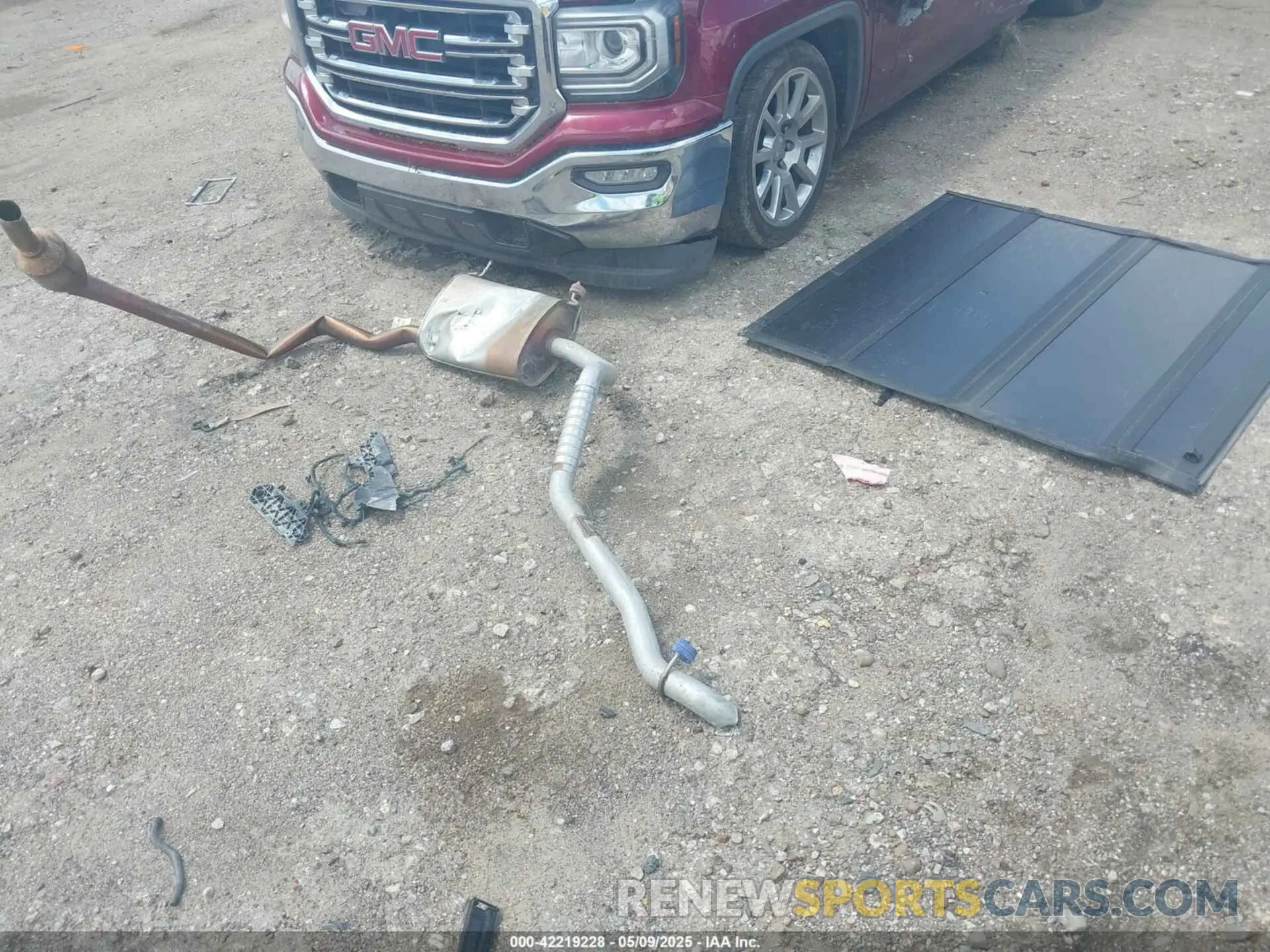 11 Photograph of a damaged car 3FTTW8H97RRB38760 FORD MAVERICK 2024