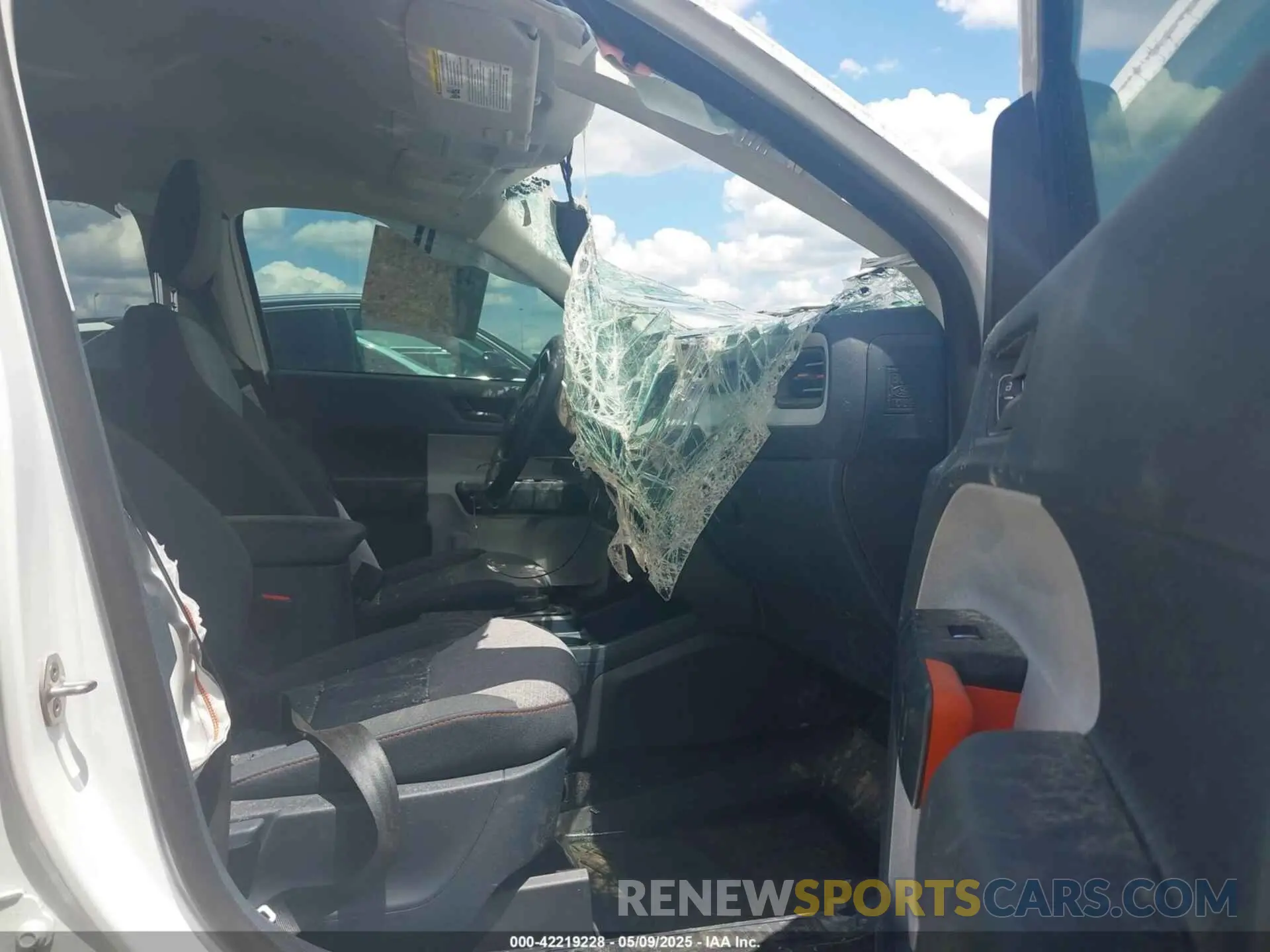 5 Photograph of a damaged car 3FTTW8H97RRB38760 FORD MAVERICK 2024