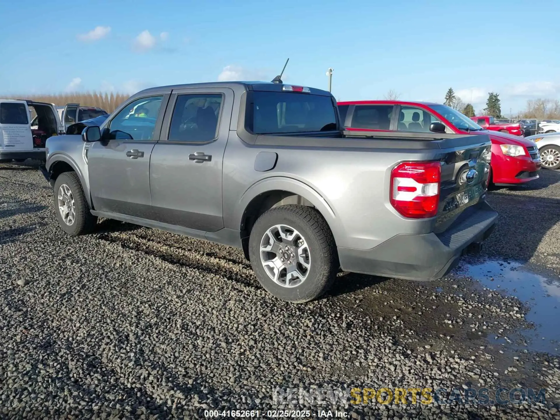 3 Photograph of a damaged car 3FTTW8J92RRA71592 FORD MAVERICK 2024