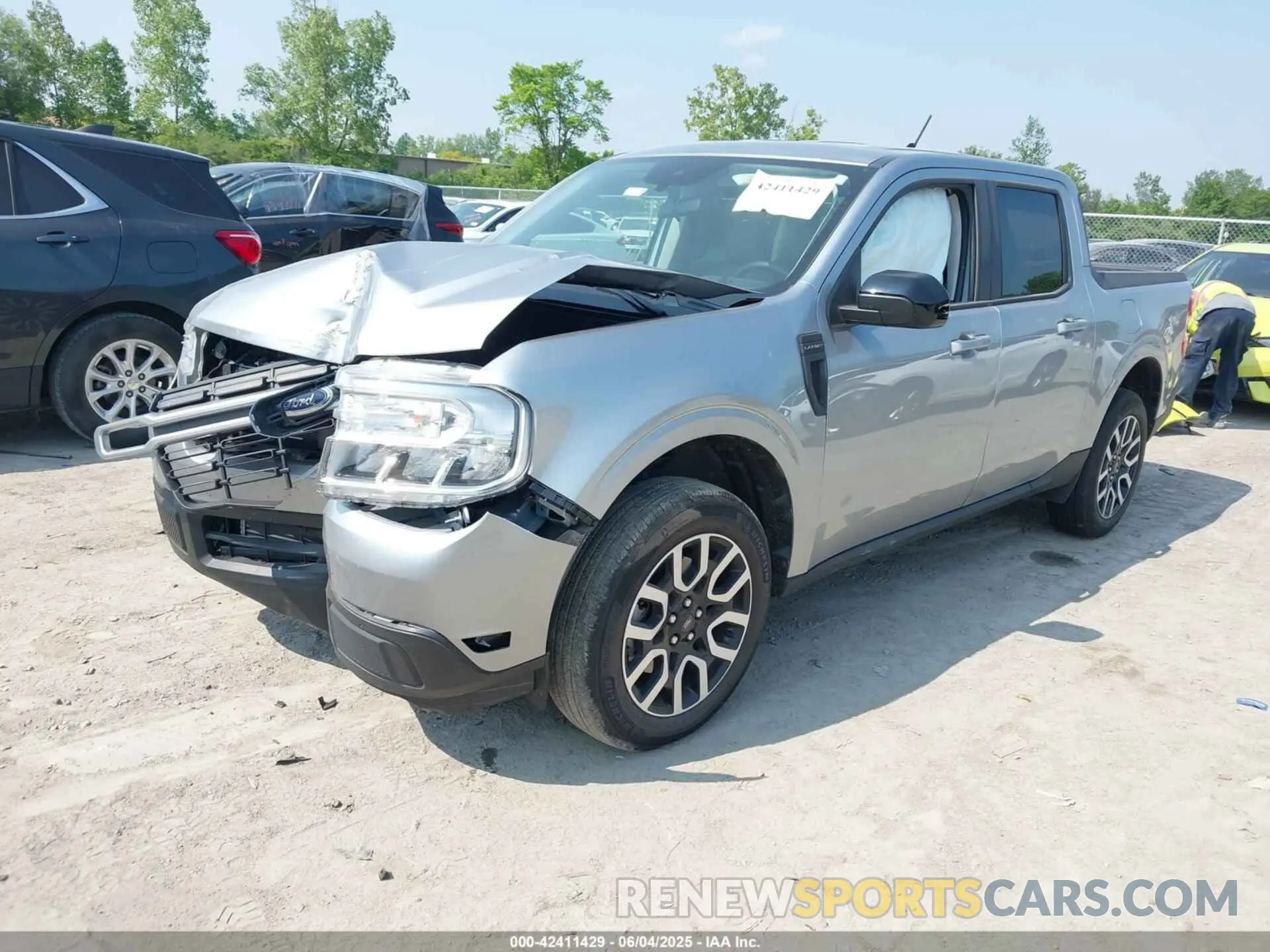 2 Photograph of a damaged car 3FTTW8S92RRB23804 FORD MAVERICK 2024